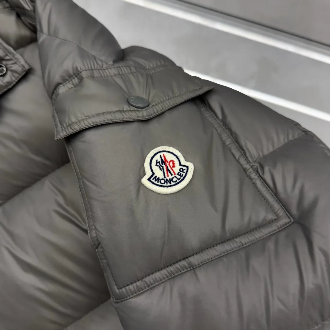 Куртки И Пуховики Мужские Moncler 17391871
