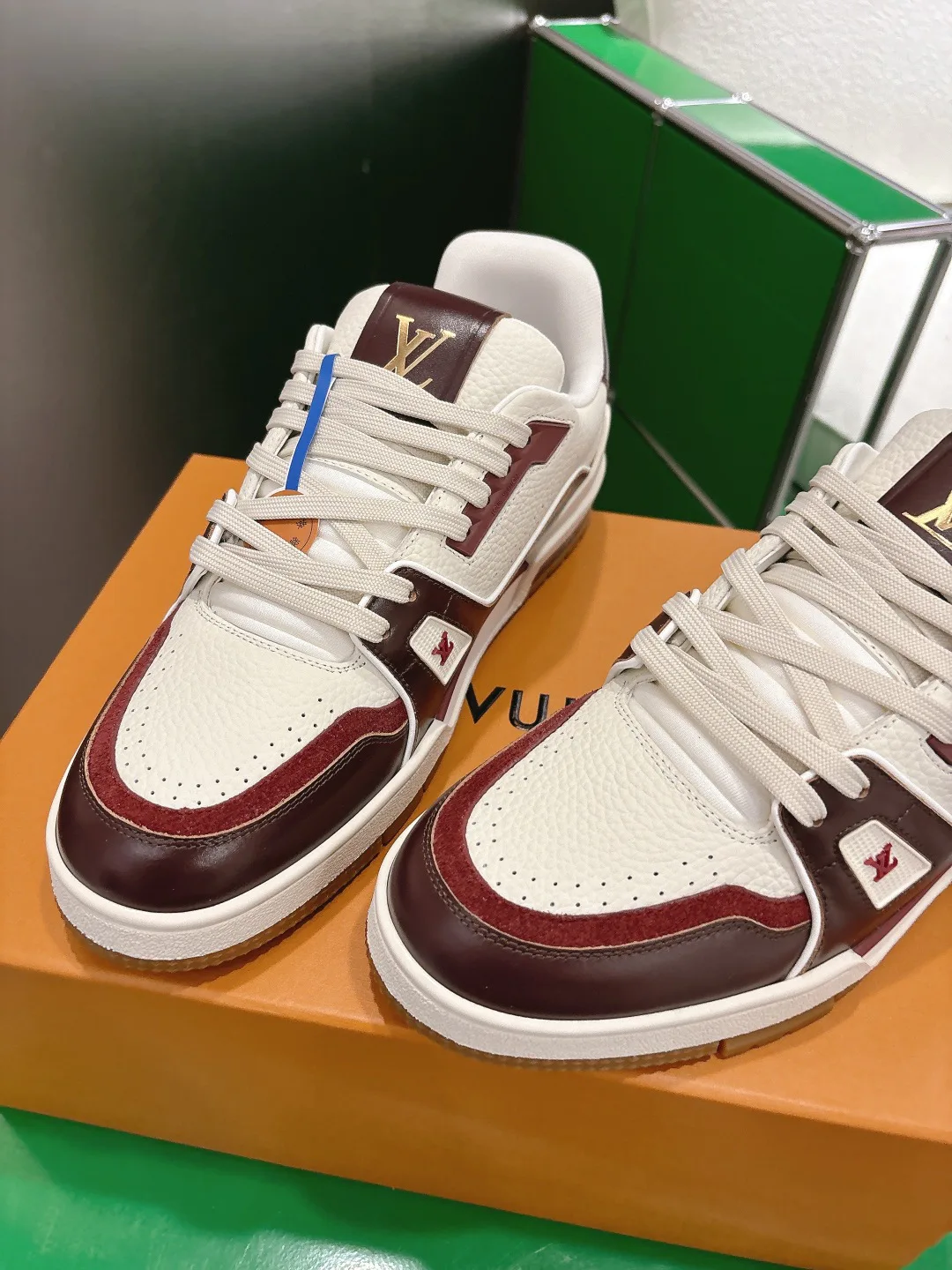 Кроссовки Женские Louis Vuitton 12260616