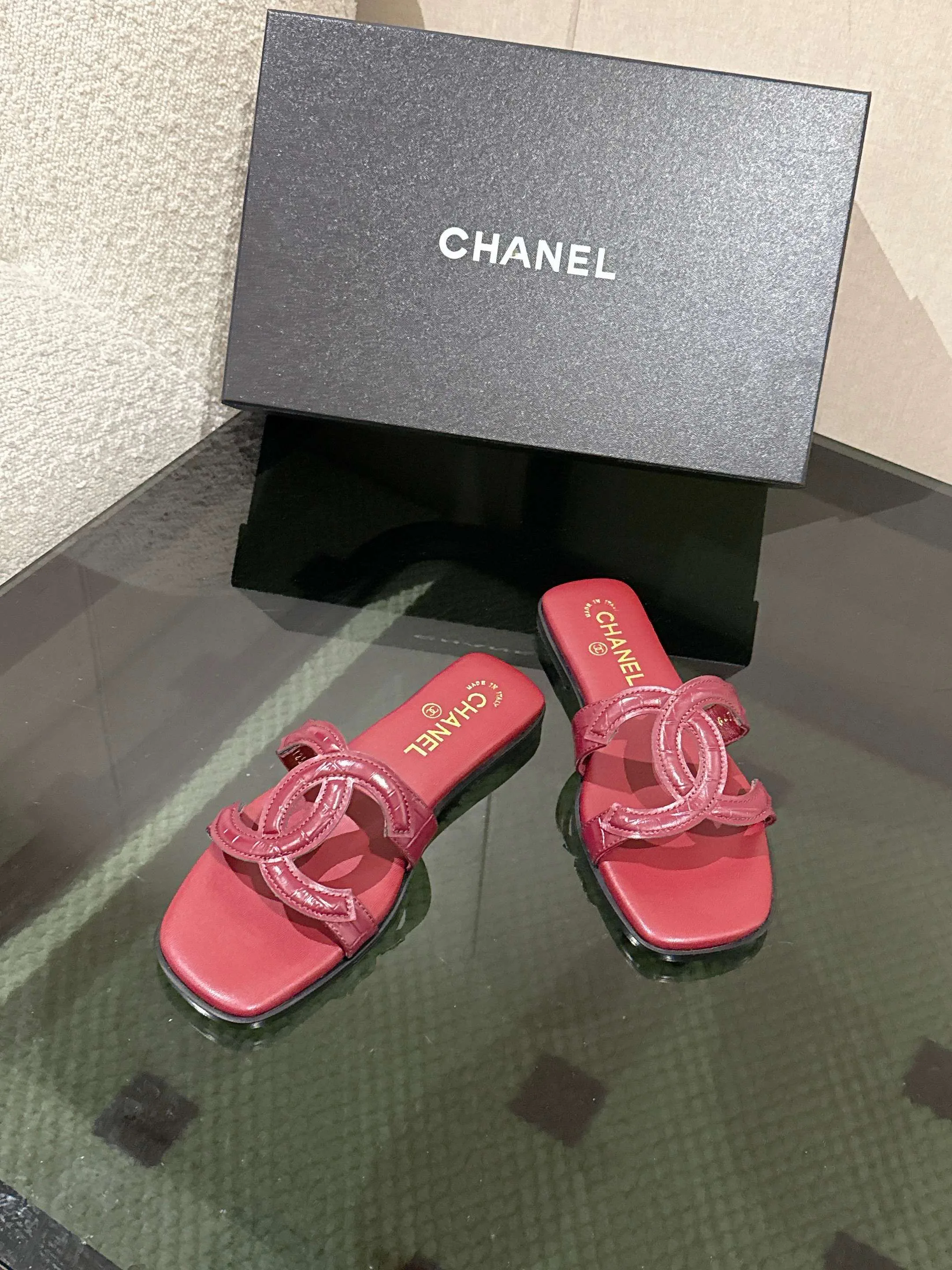 Шлепанцы Женские Chanel 11678187