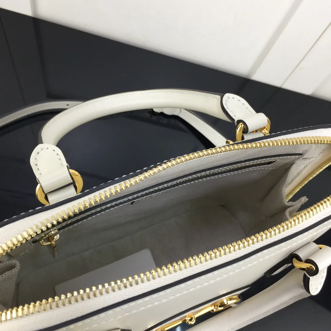 Классические Сумки Женские Gucci 11649344