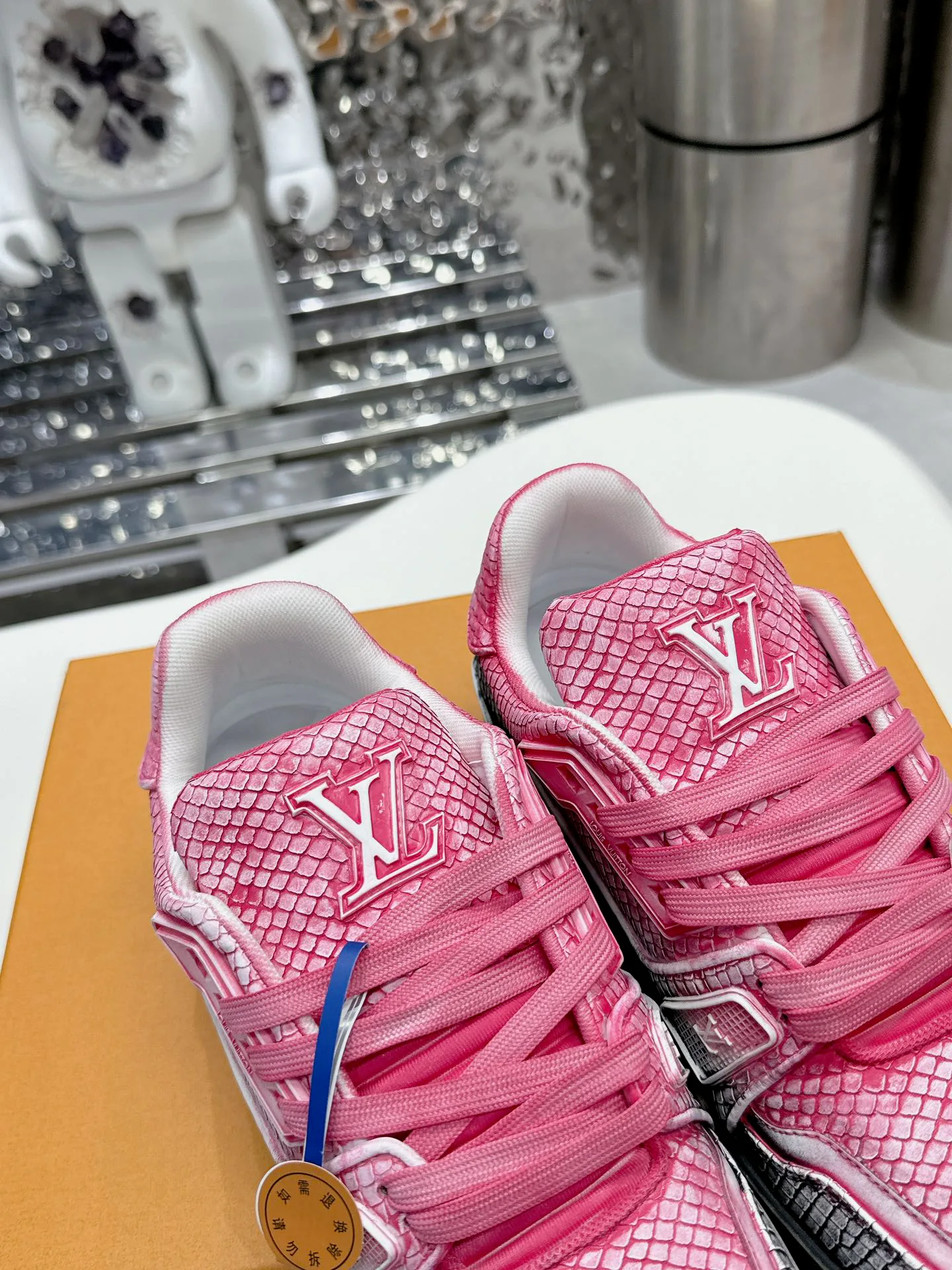 Кроссовки Женские Louis Vuitton 11778704