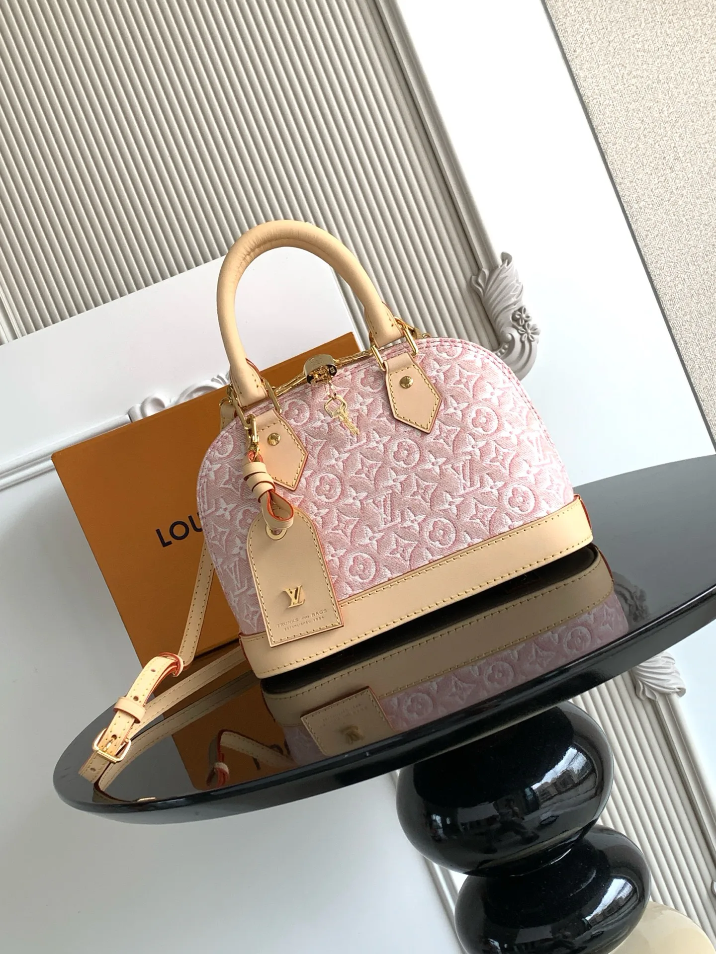 Классические Сумки Женские Louis Vuitton 17483342