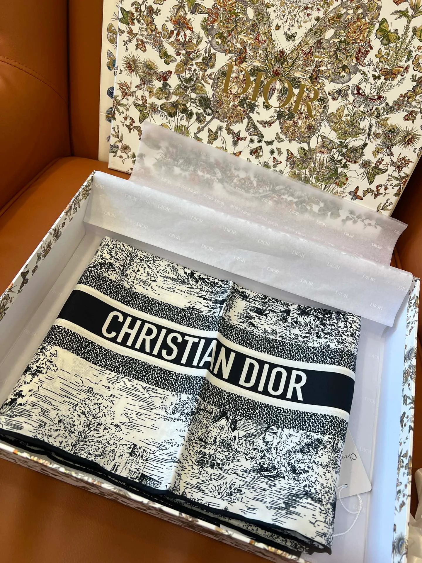 Платки Christian Dior 13351602