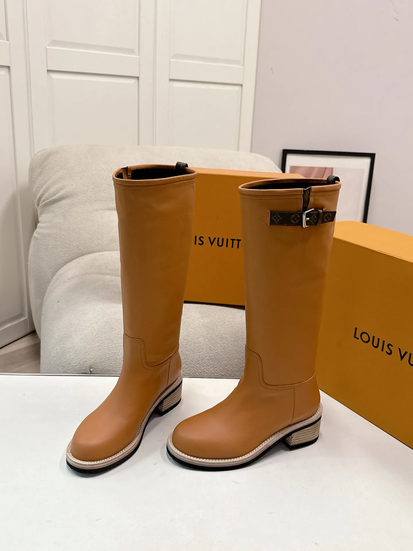 Сапоги Женские Louis Vuitton 415564