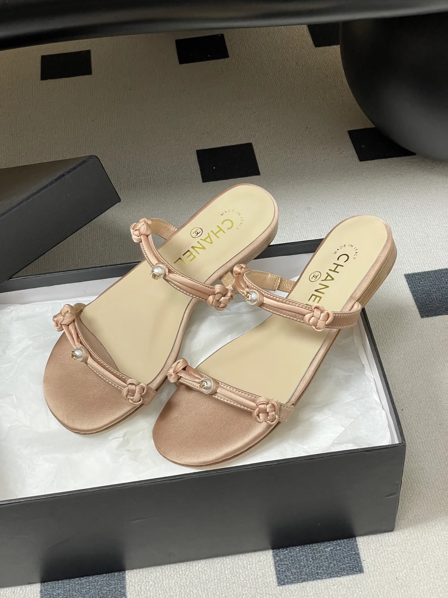 Босоножки Женские Chanel 11682269