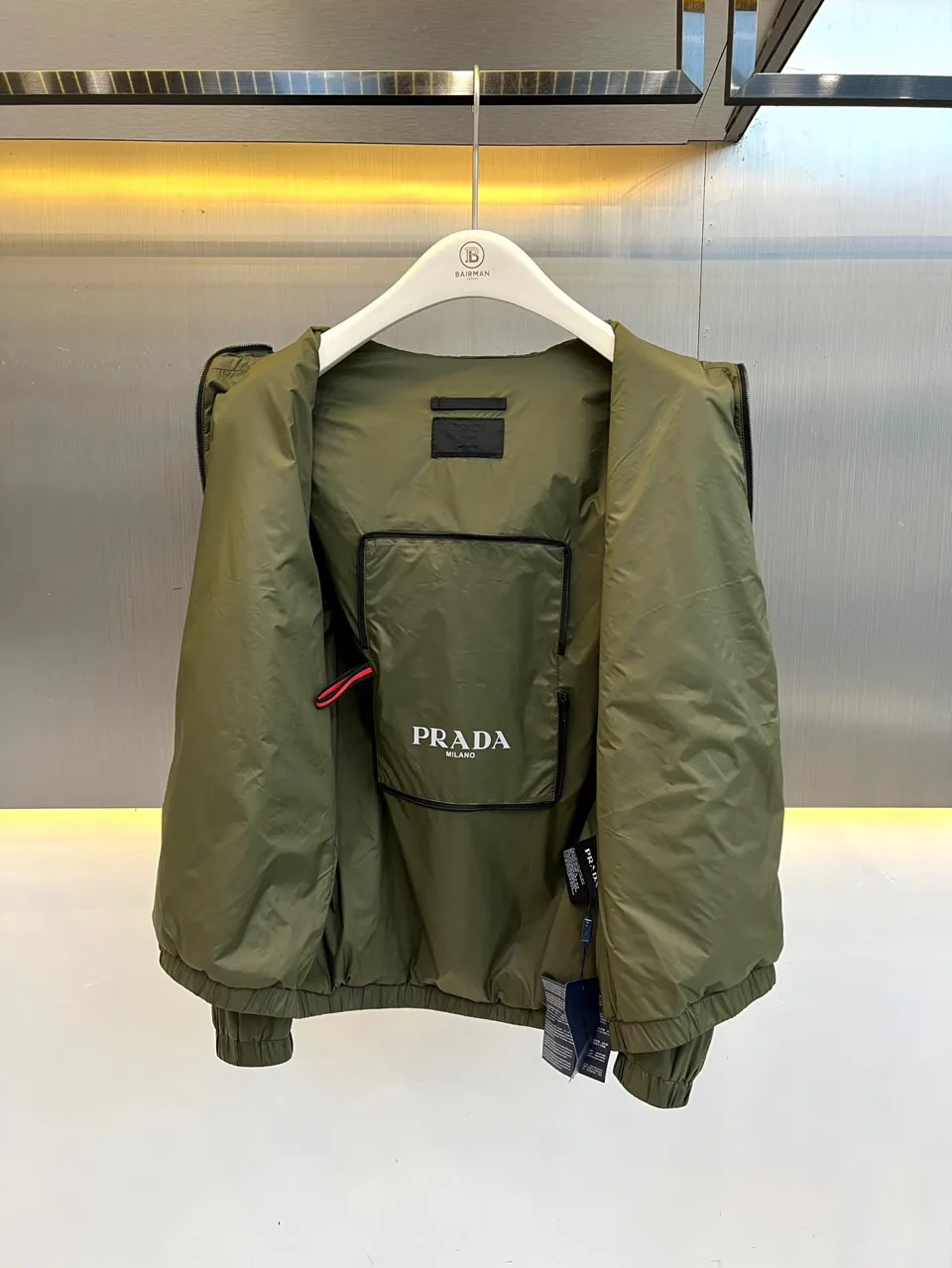Куртки И Пуховики Женские Prada 18416757