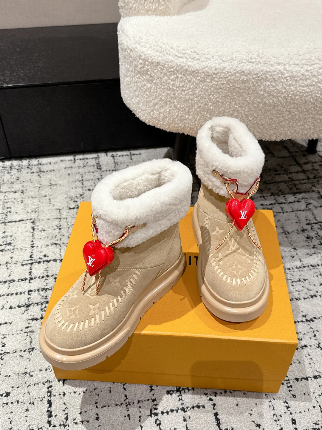 Угги Женские Louis Vuitton 340857