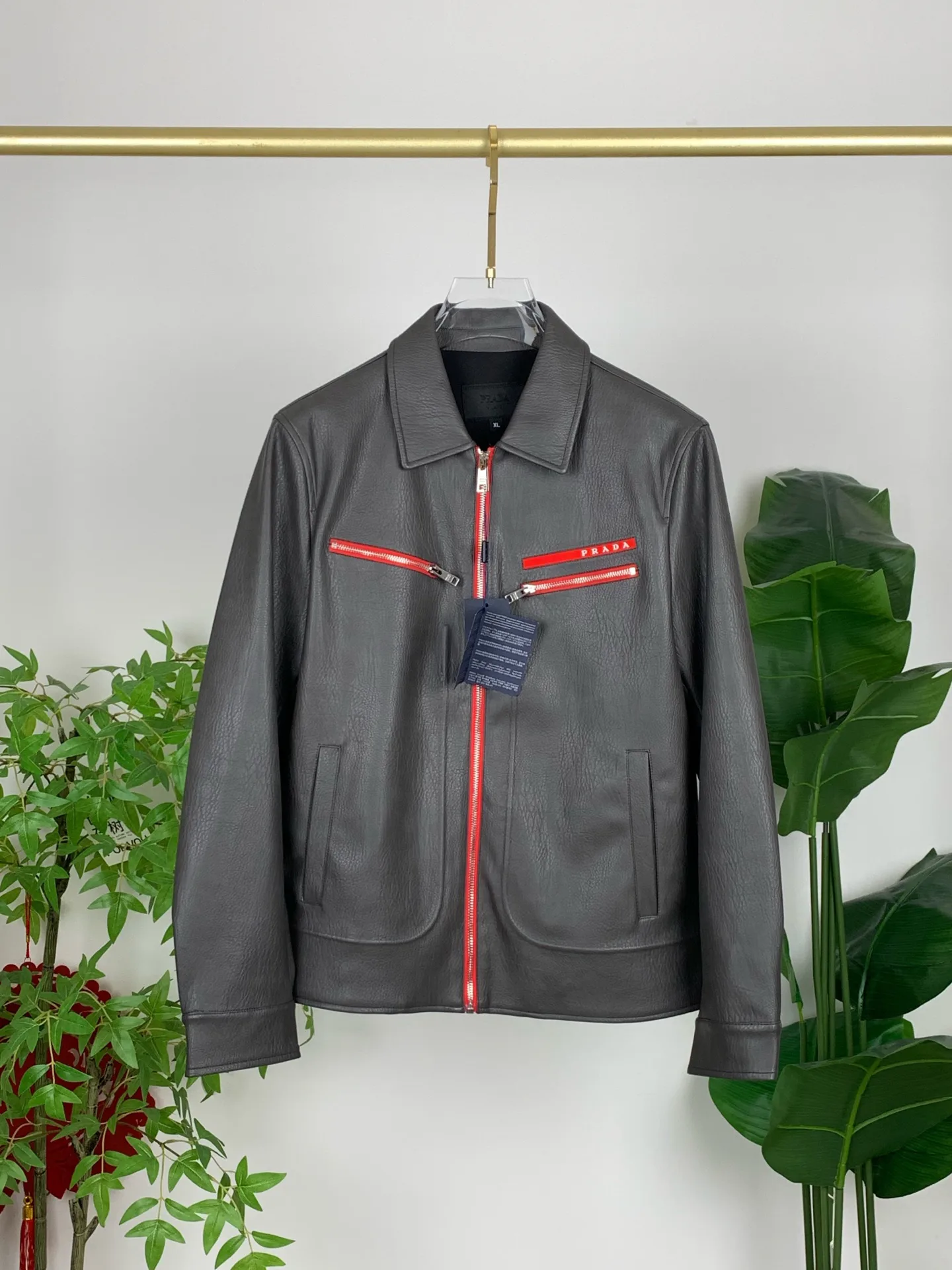 Кожаные Куртки И Дублёнки Мужские Prada 4314576