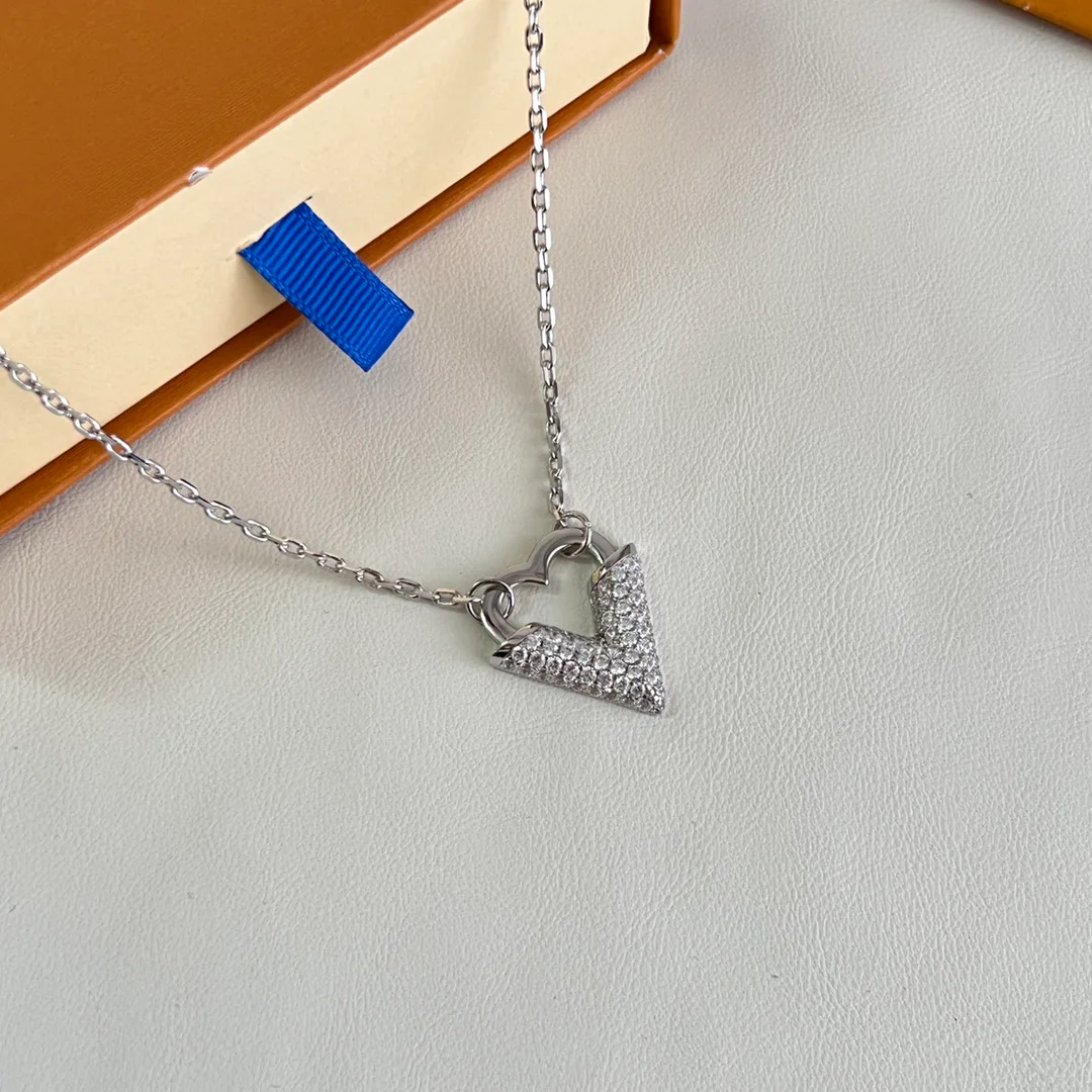 Бижутерия Louis Vuitton 11684841