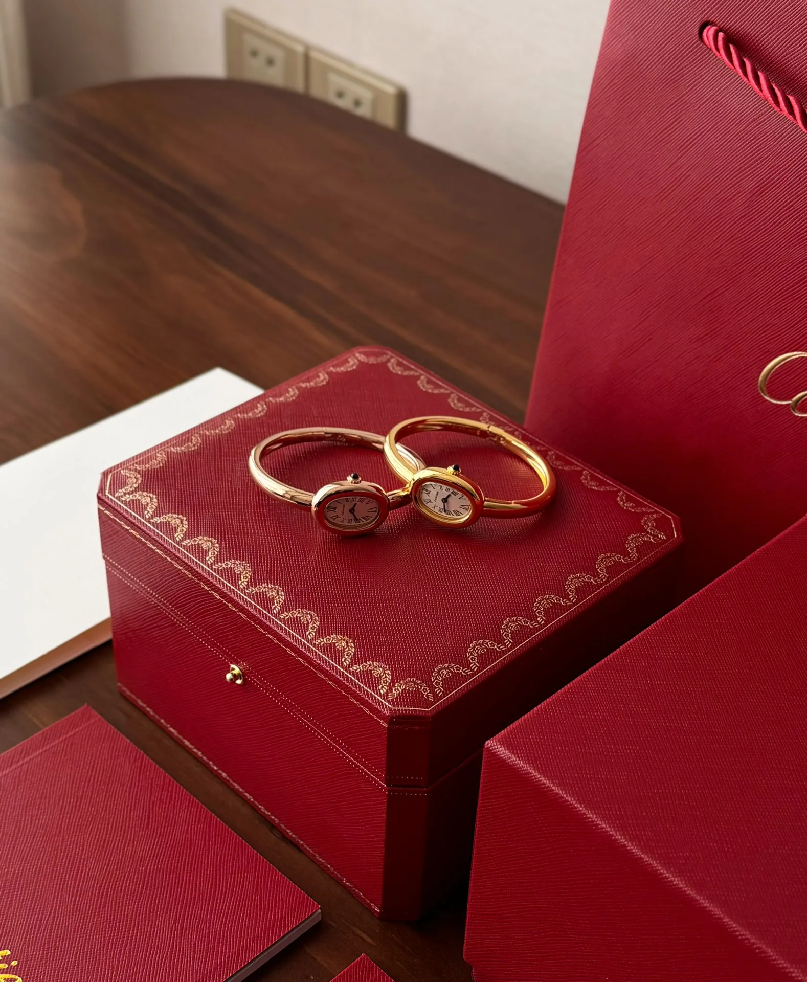 Часы Женские Cartier 18036773