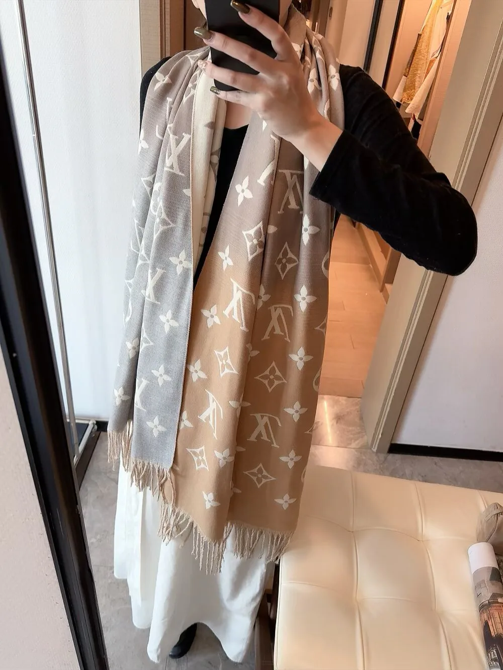 Шарфы Louis Vuitton 18105588