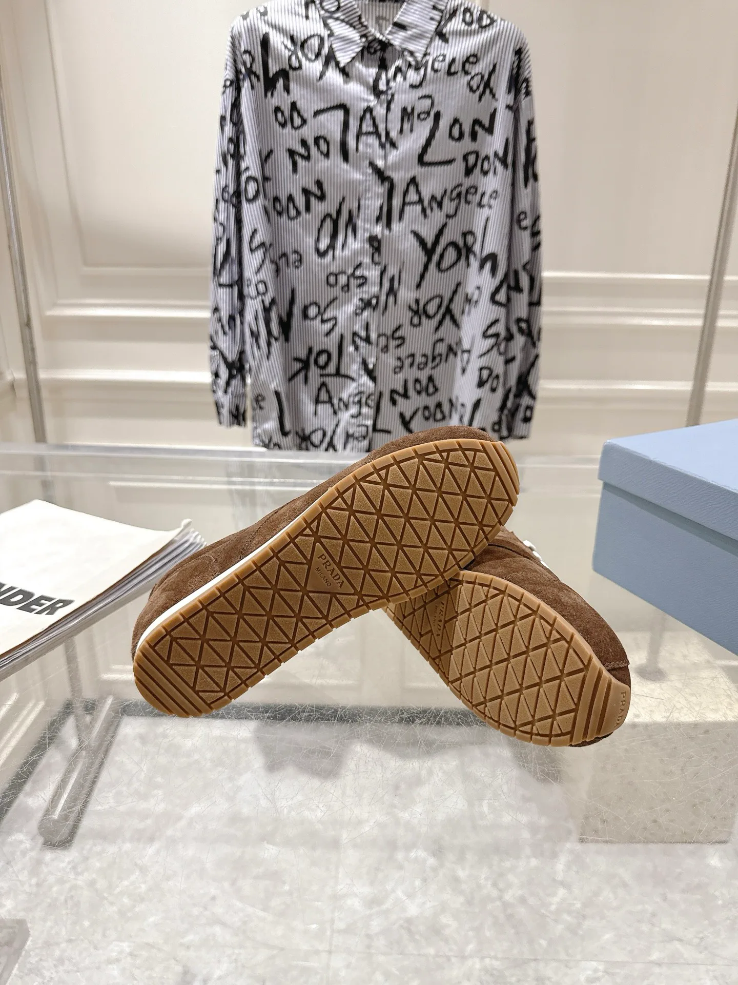 Кроссовки Женские Prada 18508348