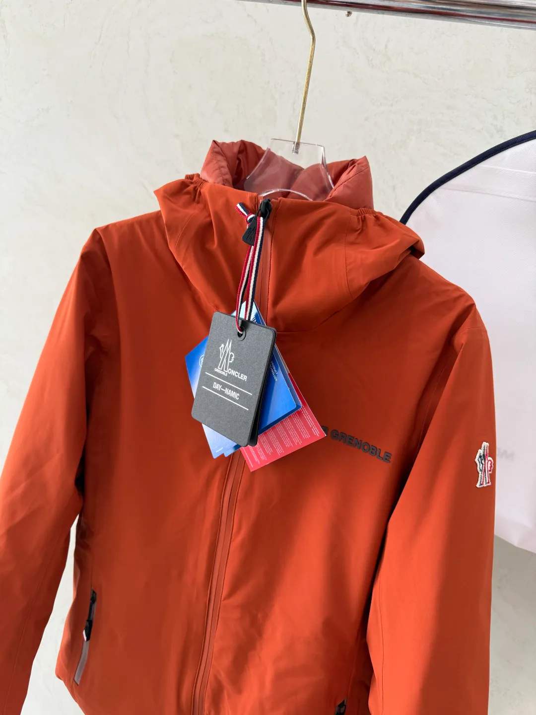 Куртки И Пуховики Женские Moncler 18043545