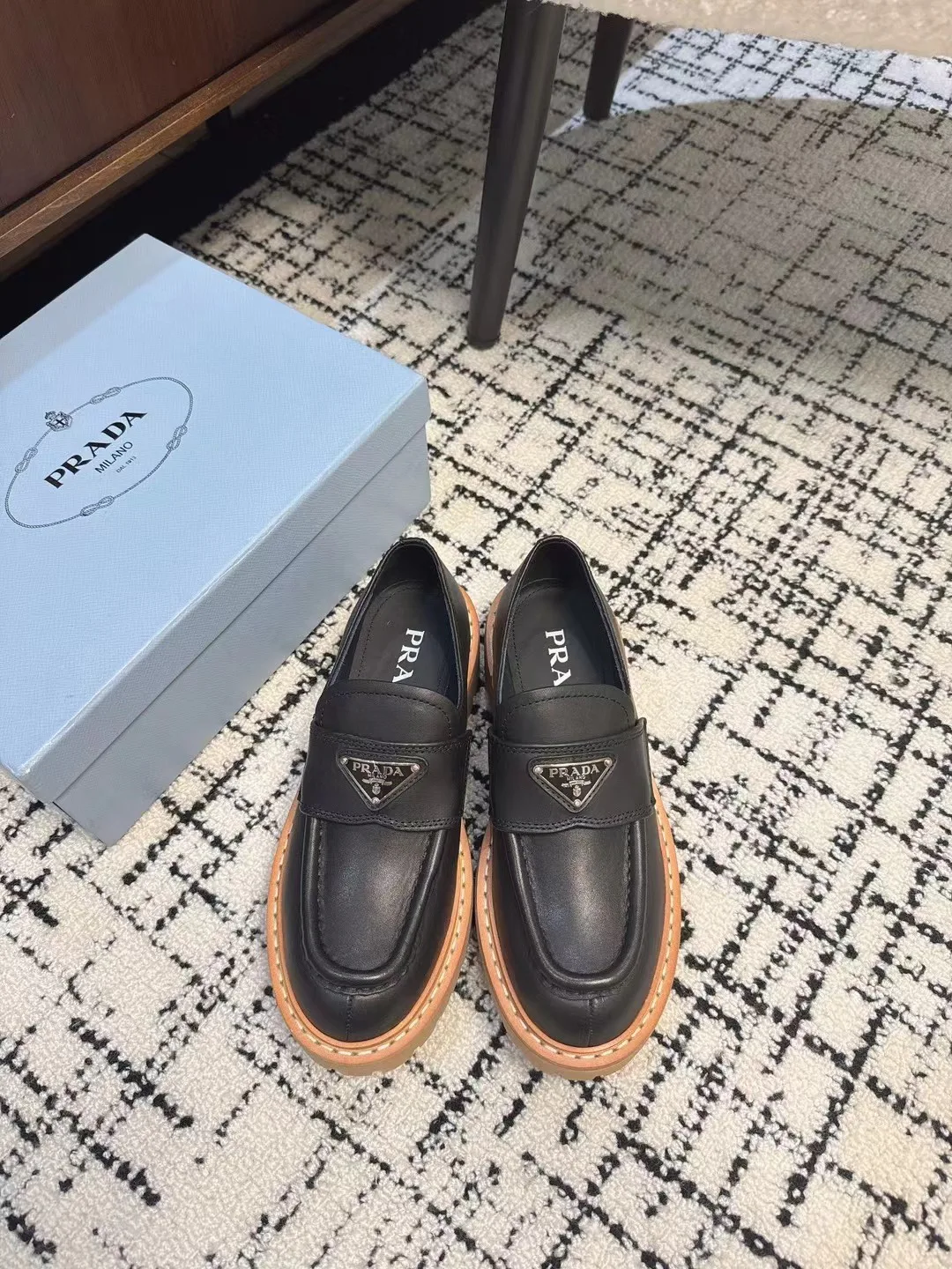 Лоферы И Мокасины Женские Prada 11404102
