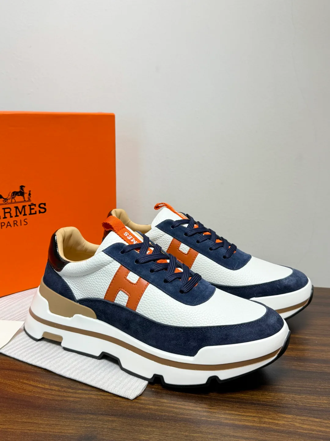 Кроссовки Мужские Hermes 19089352