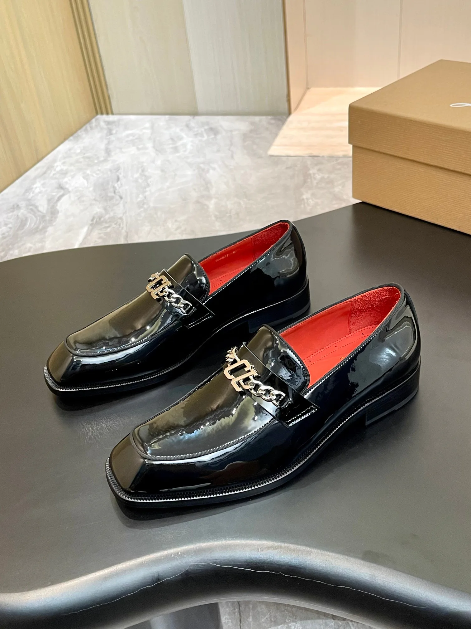 Лоферы И Туфли Мужские Christian Louboutin 18119117