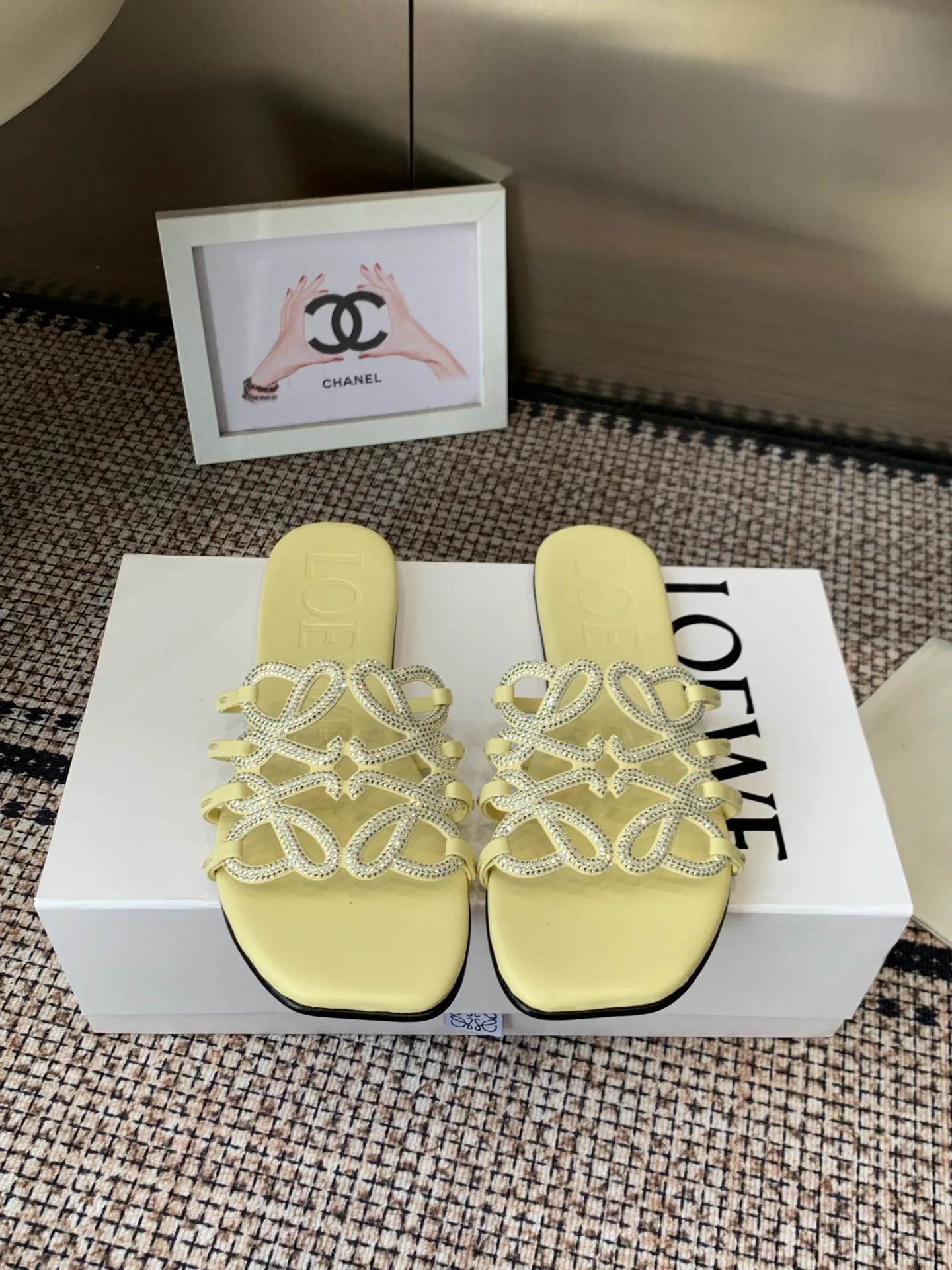 Шлепанцы Женские Loewe 11598717