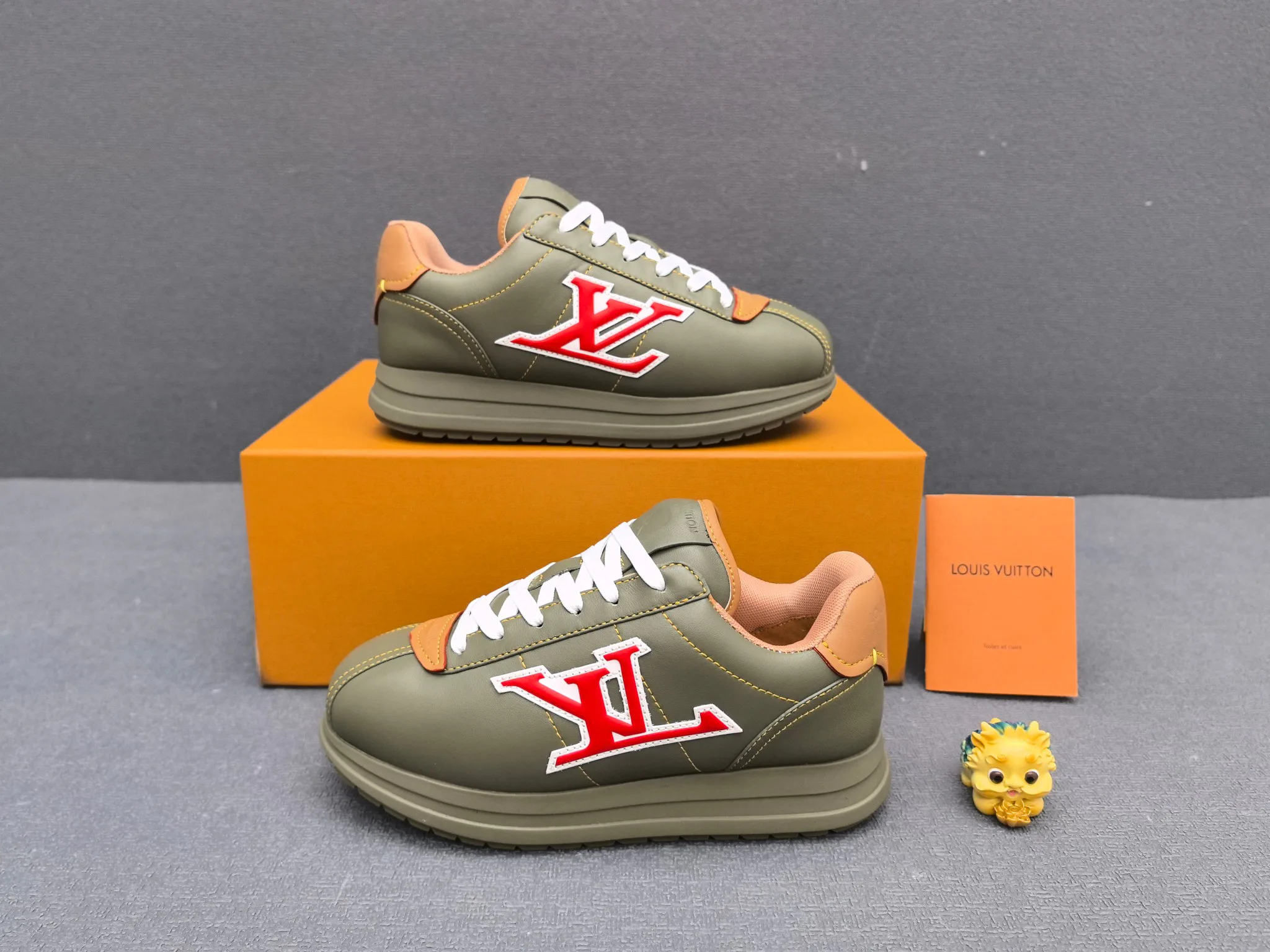 Кроссовки Женские Louis Vuitton 77447