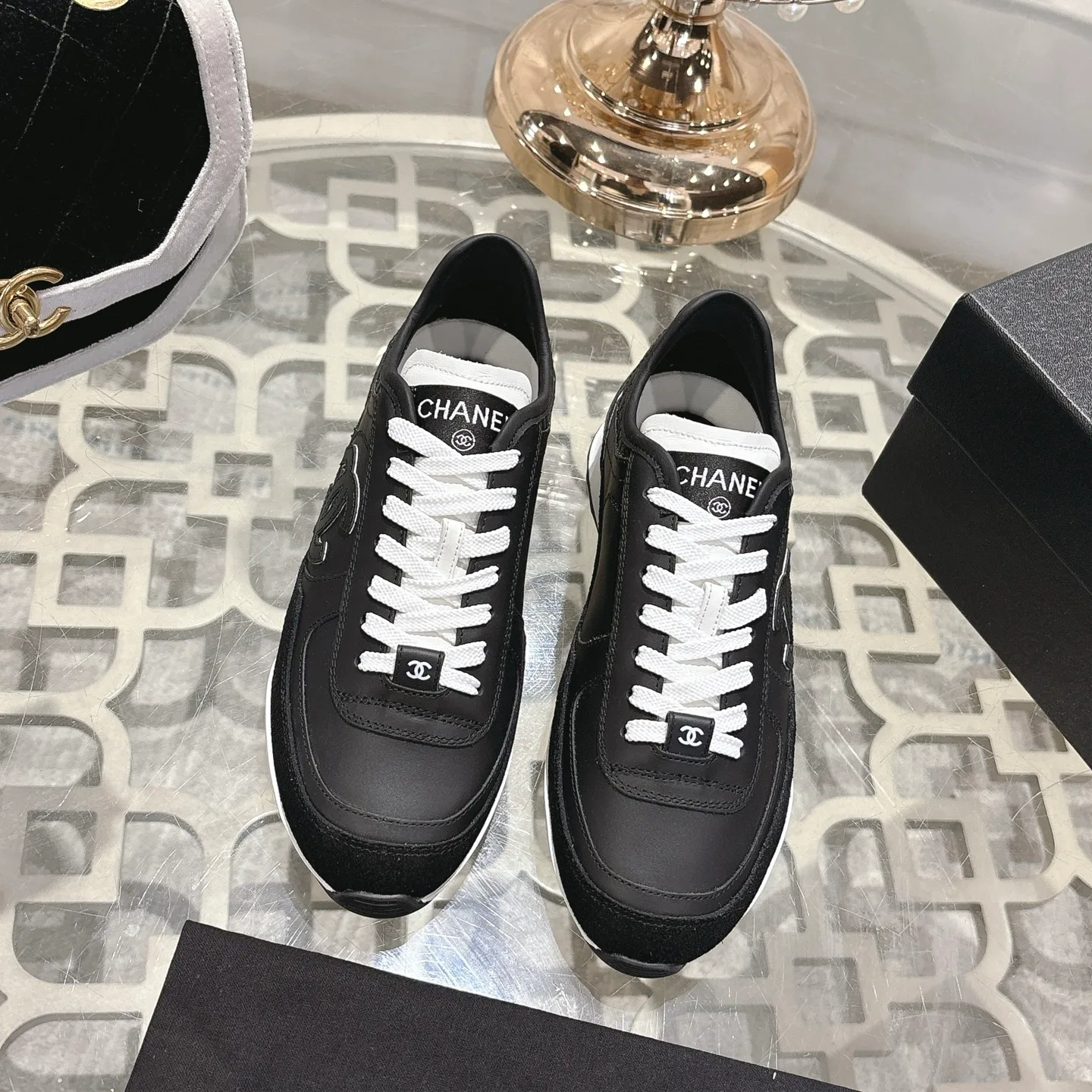 Кроссовки Женские Chanel 23402