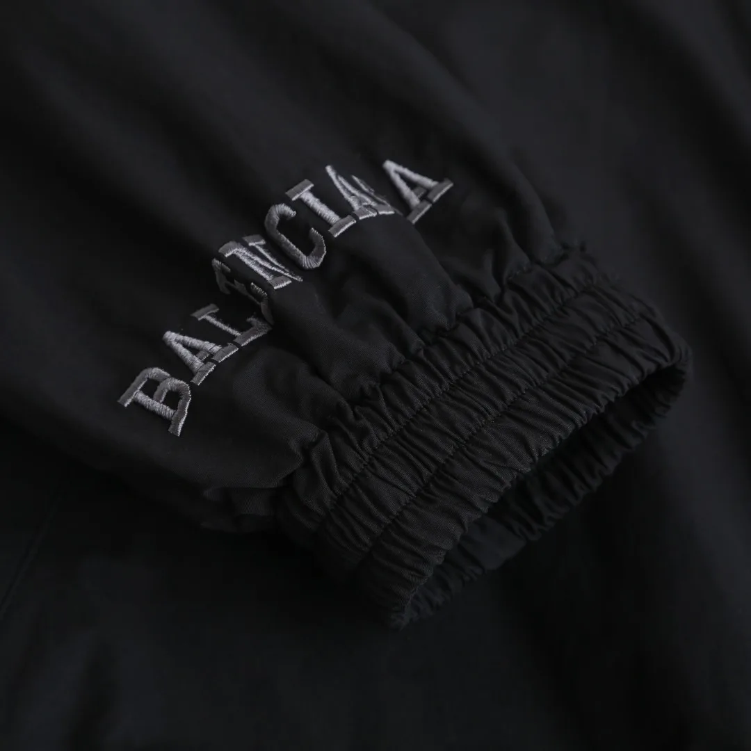 Куртки И Пуховики Женские Balenciaga 1817115