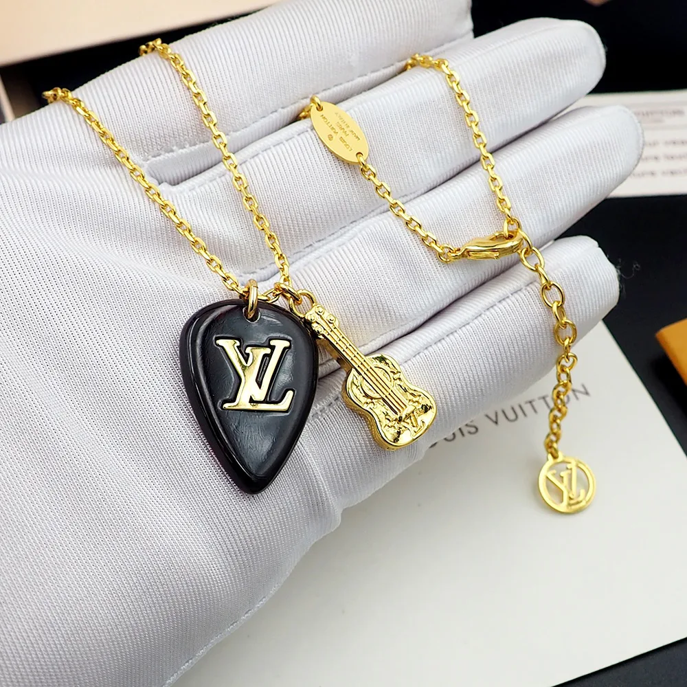 Бижутерия Louis Vuitton 17922655
