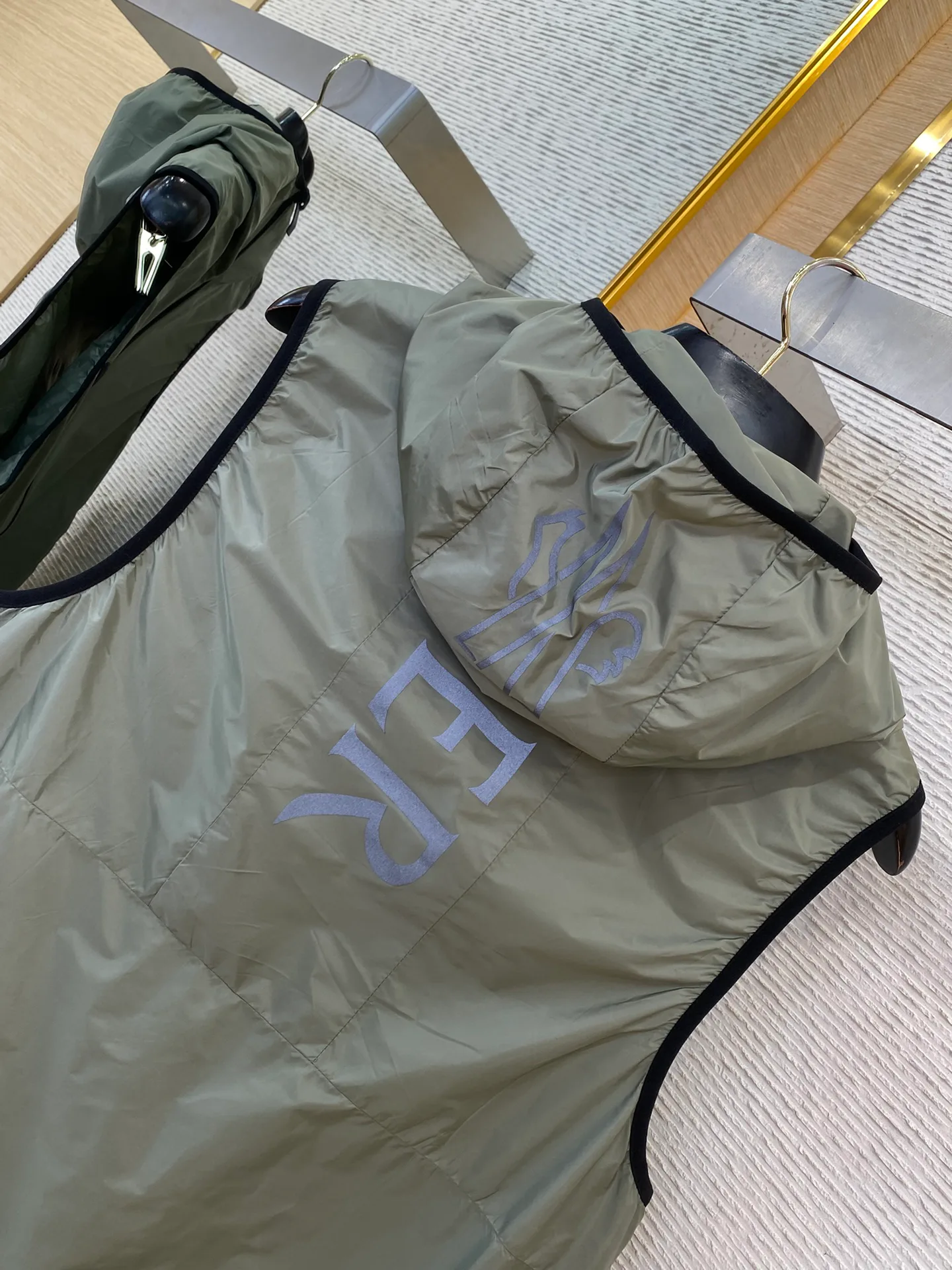 Жилеты Мужские Moncler 658738