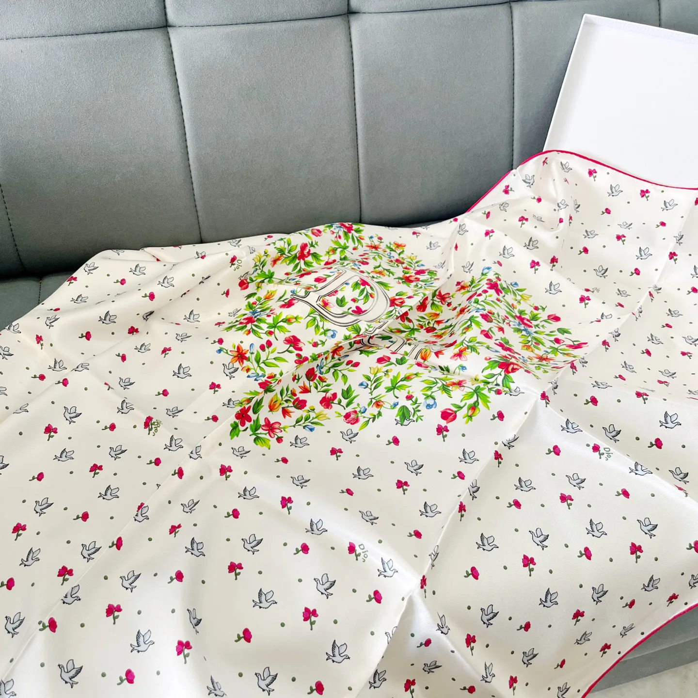 Платки Christian Dior 13560888