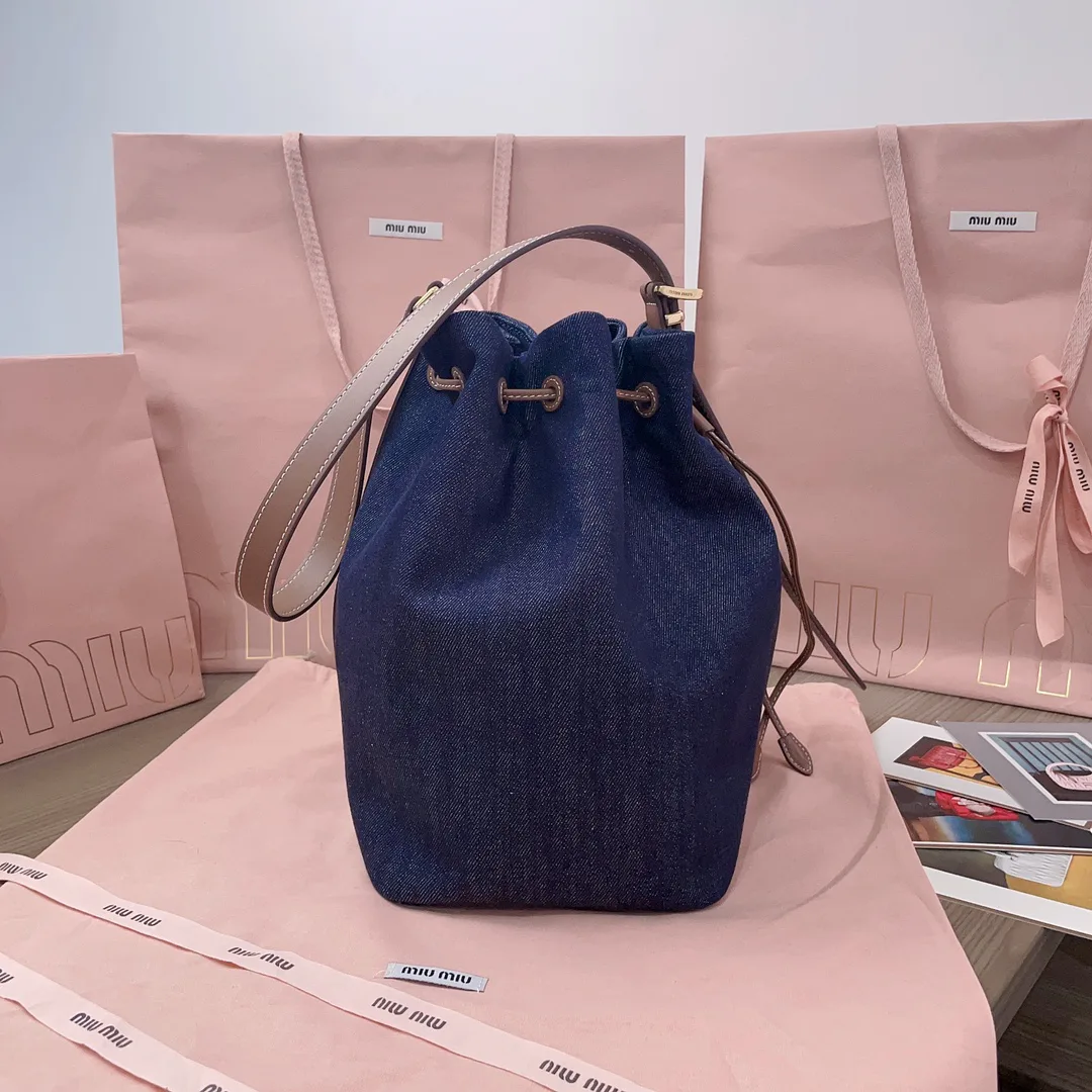 Сумки На Ремне Женские Miu Miu 445134