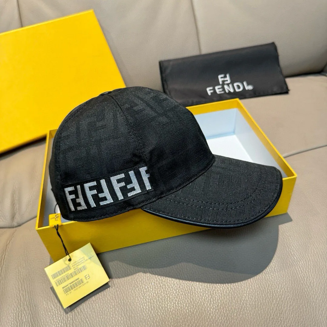 Головные Уборы Fendi 18105228