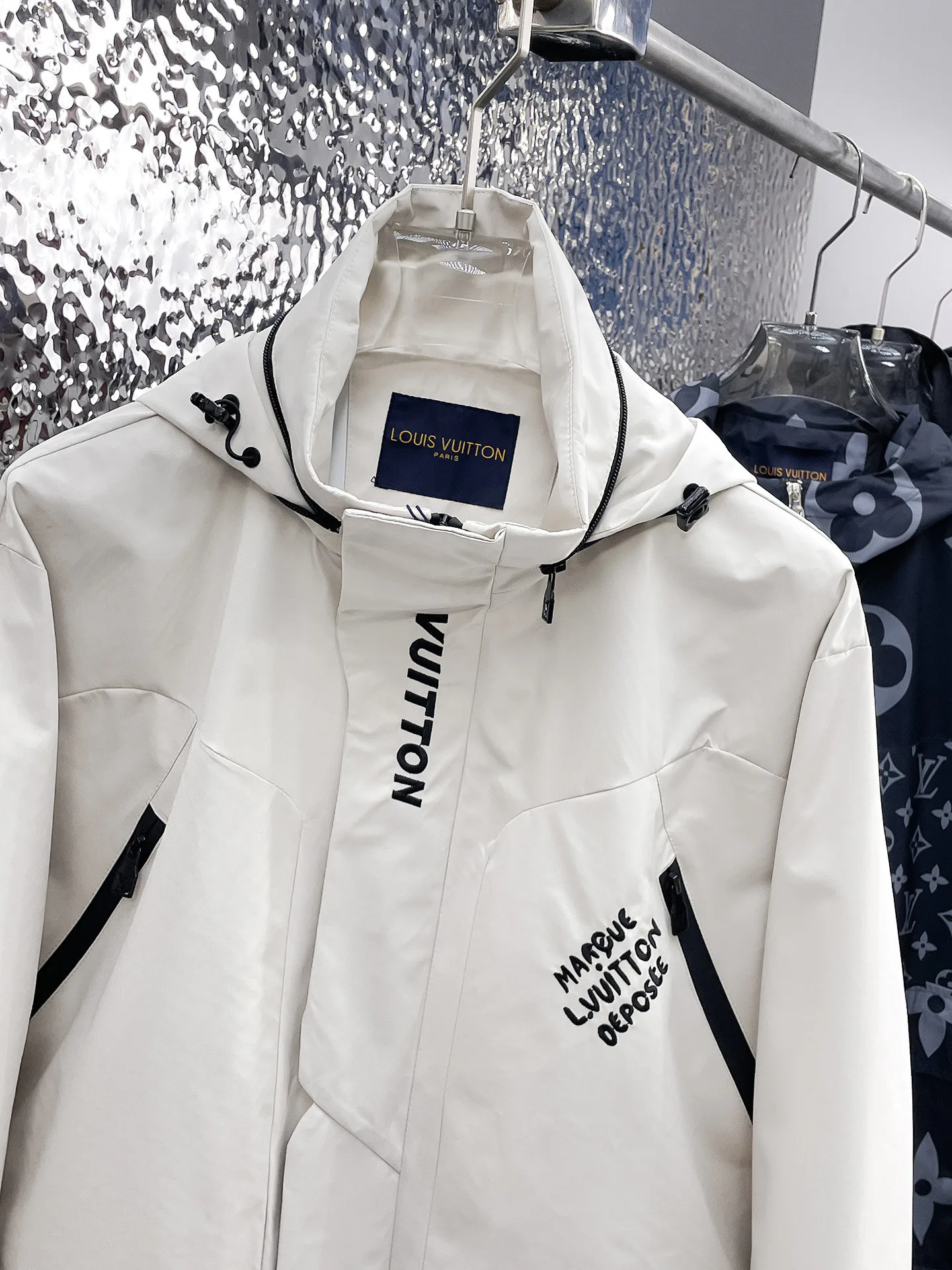 Куртки И Пуховики Мужские Louis Vuitton 9352342