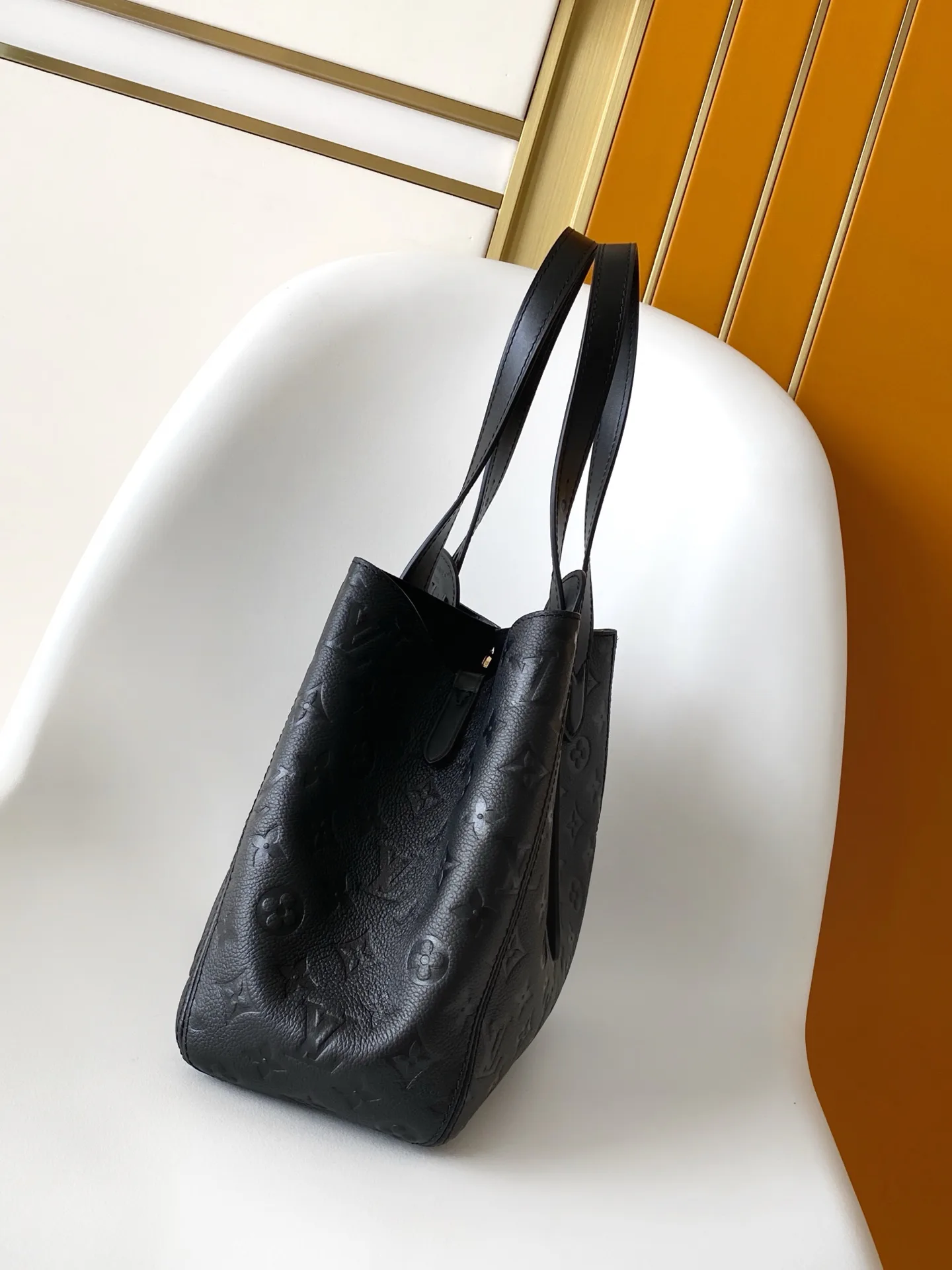Классические Сумки Женские Louis Vuitton 17813551