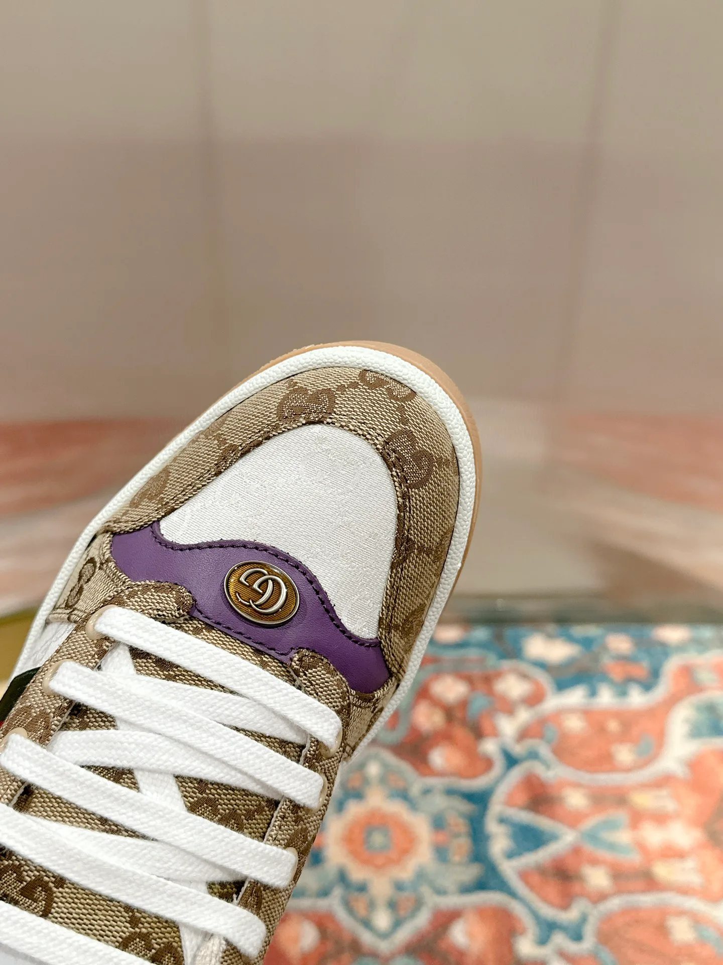 Кроссовки Женские Gucci 17956662