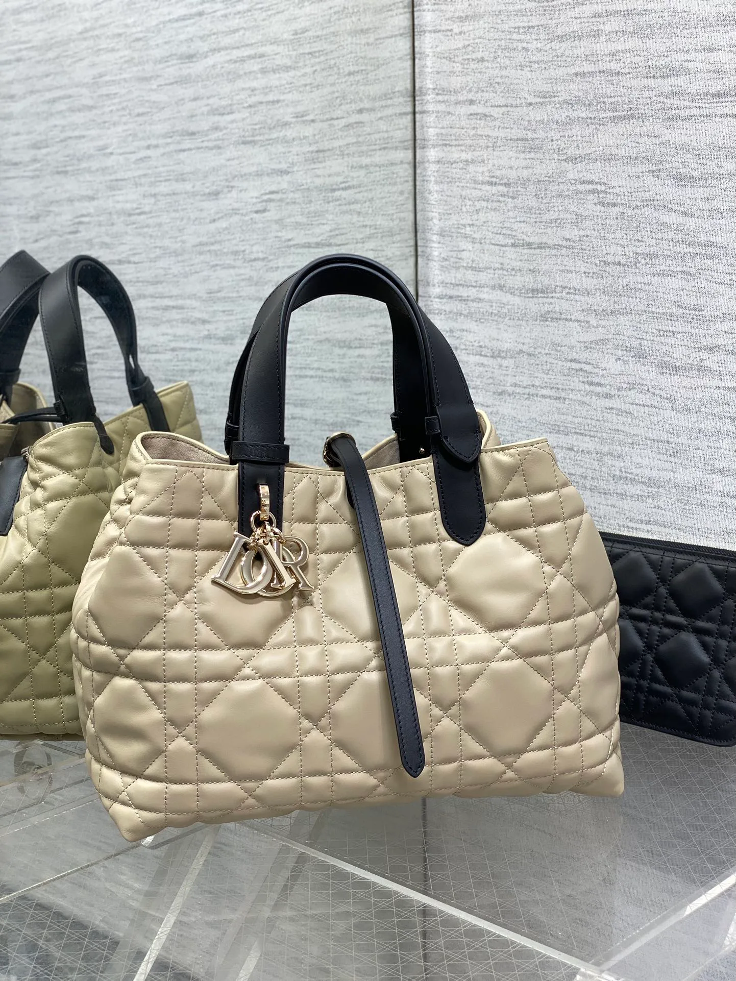 Классические Сумки Женские Christian Dior 11562689