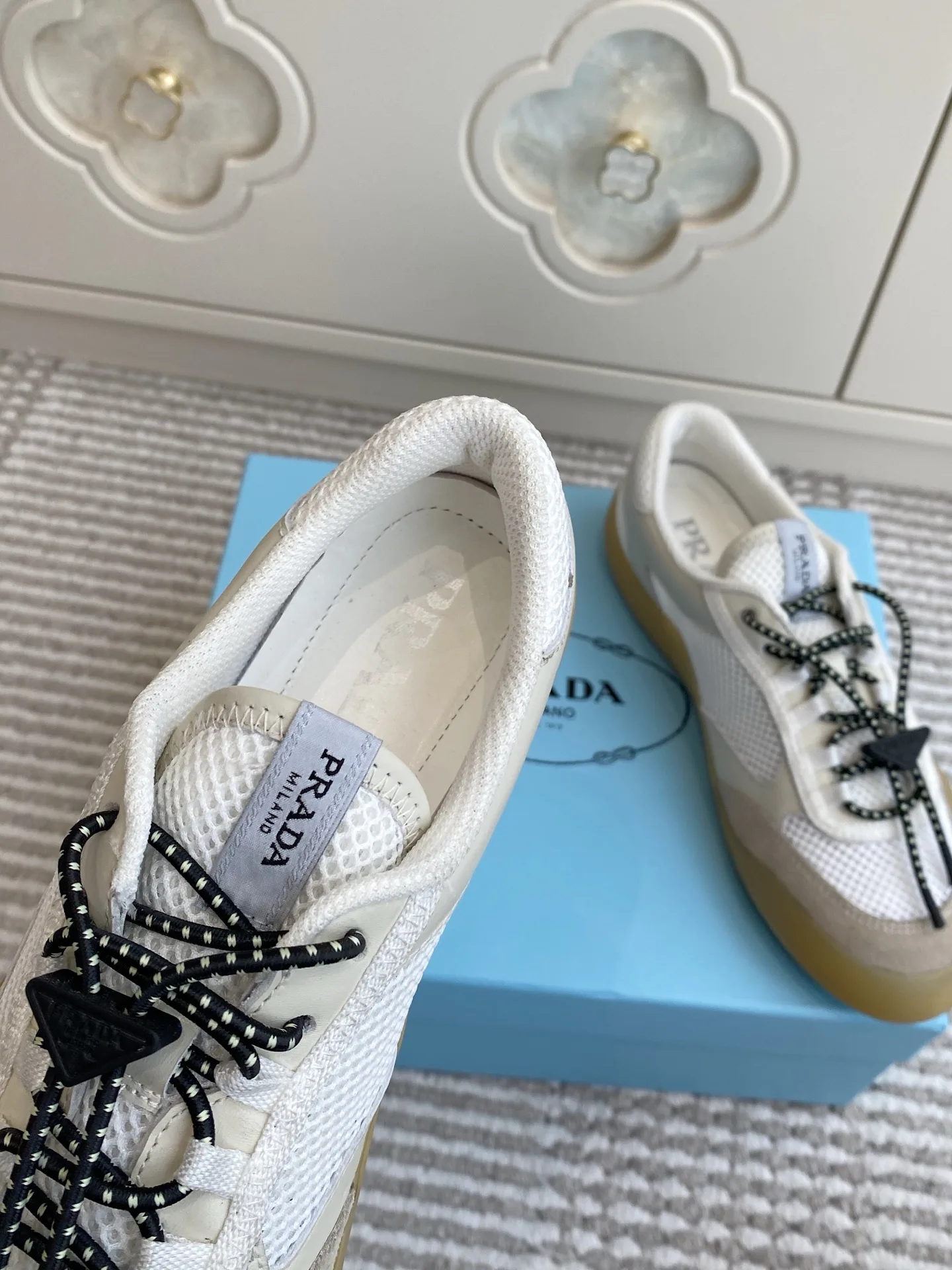 Кроссовки Женские Prada 13239507