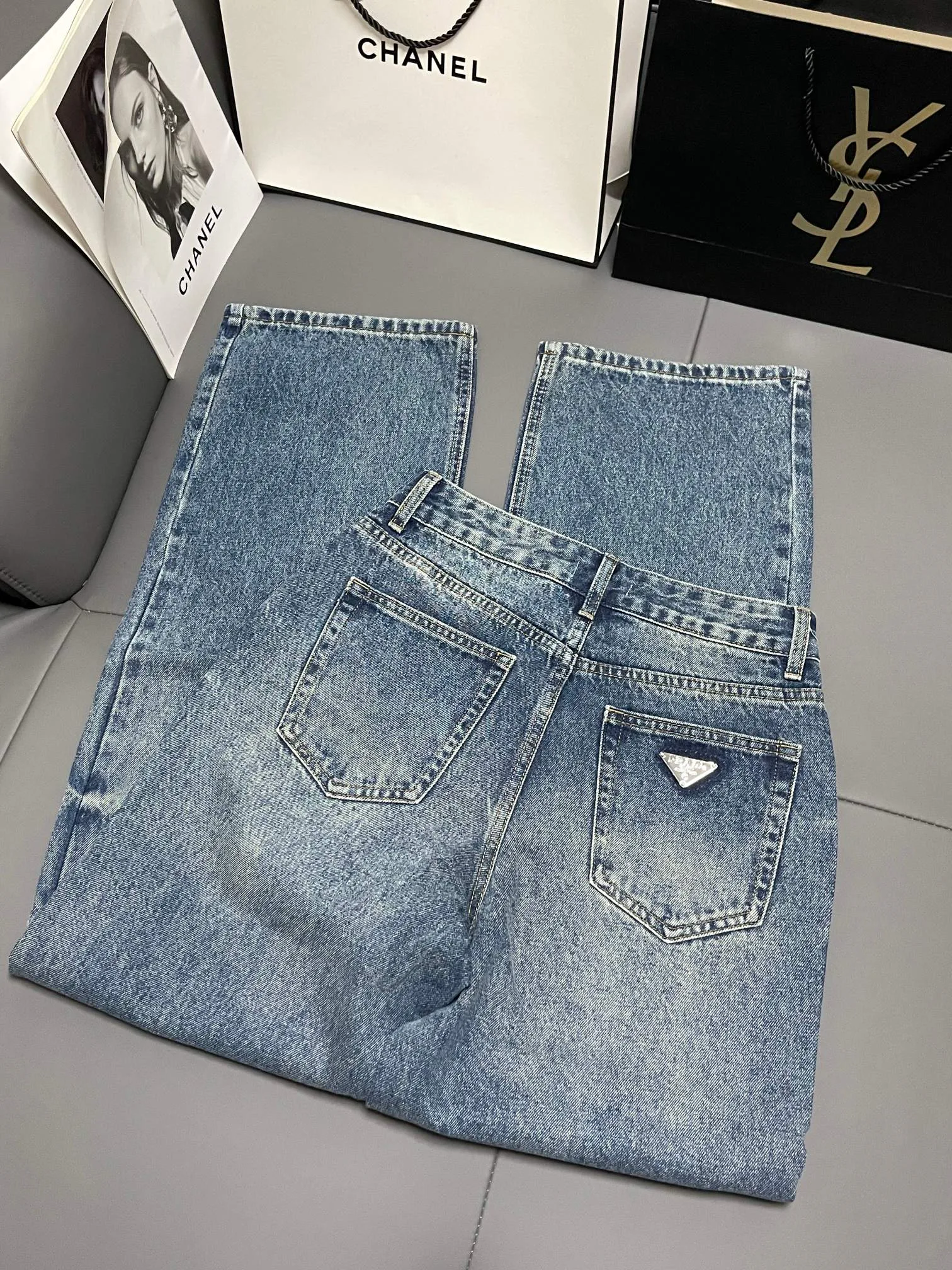 Джинсы Женские Prada 11352834