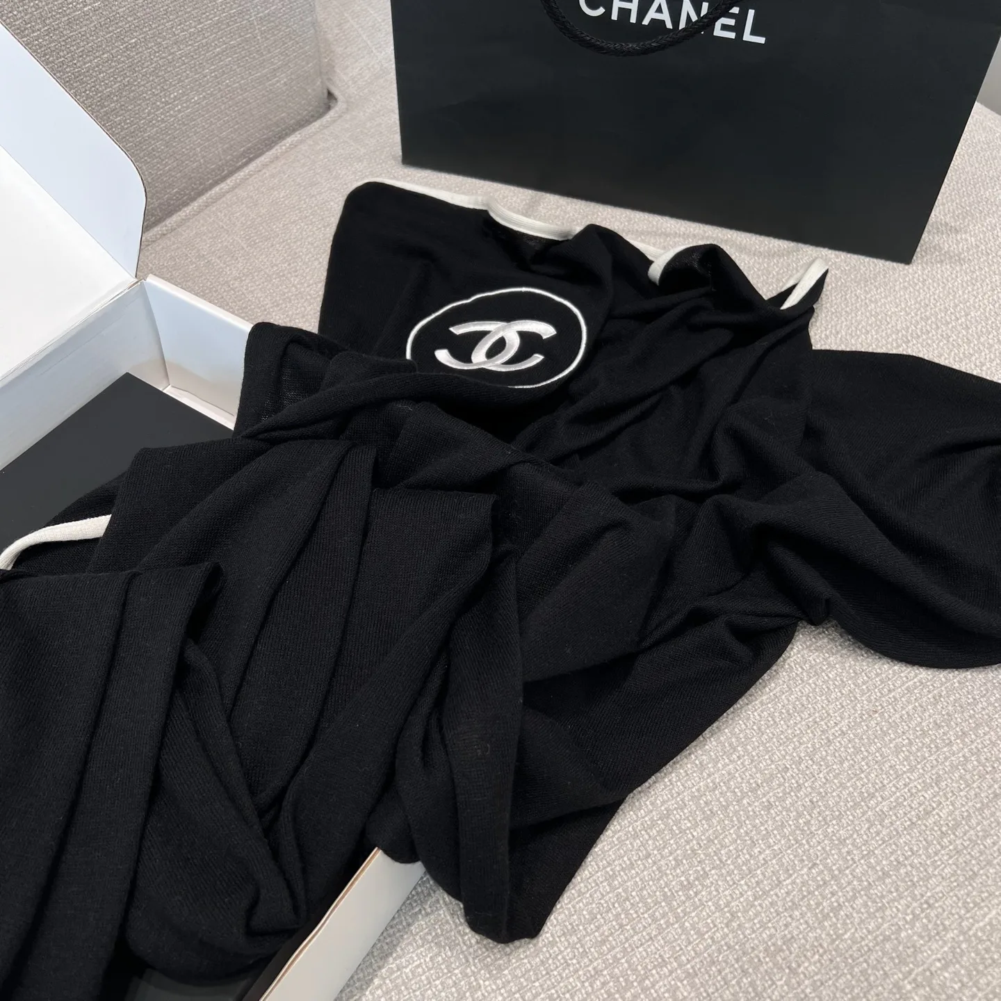 Шарфы Chanel 562930