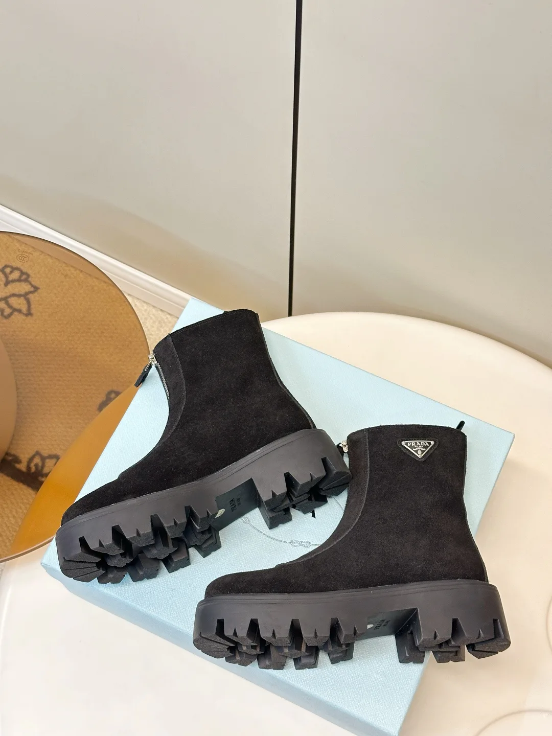 Ботинки Женские Prada 19501489