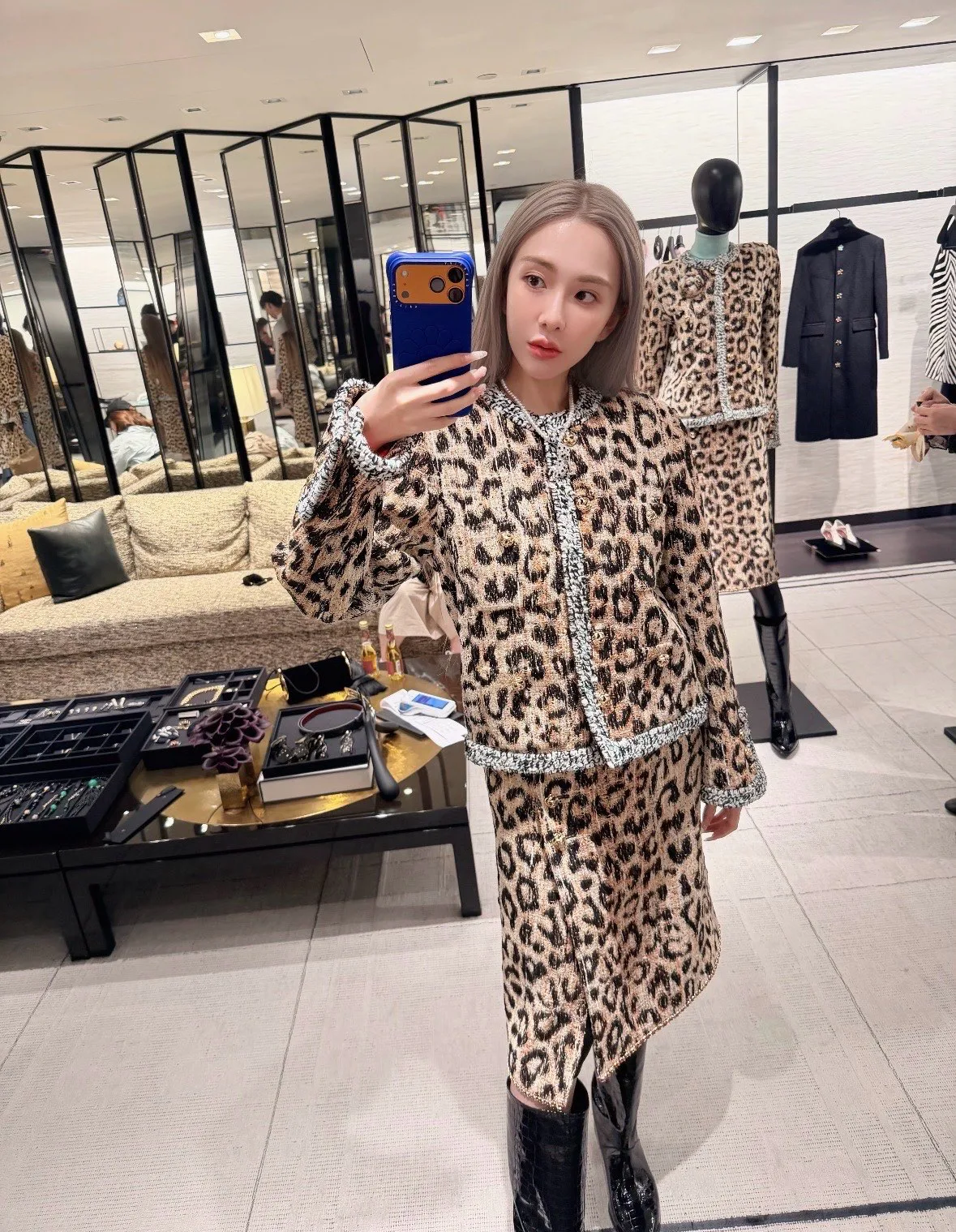 Костюмы Женские Chanel 18536981