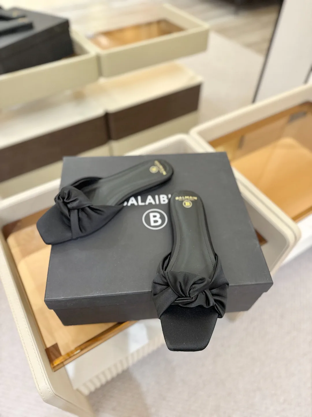 Шлепанцы Женские Balmain 840998