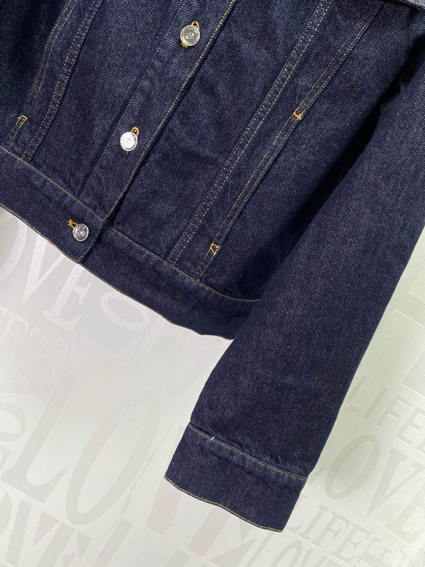 Куртки И Пуховики Женские Chanel 950617