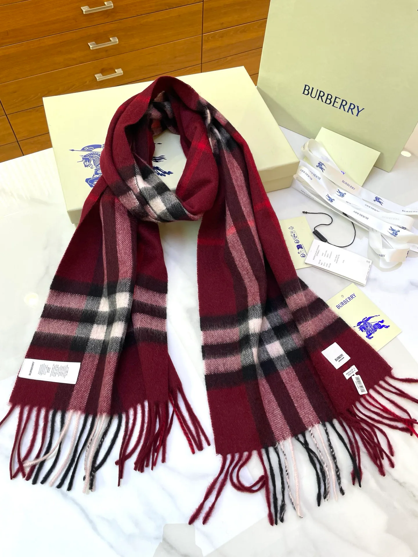 Шарфы Burberry 76801