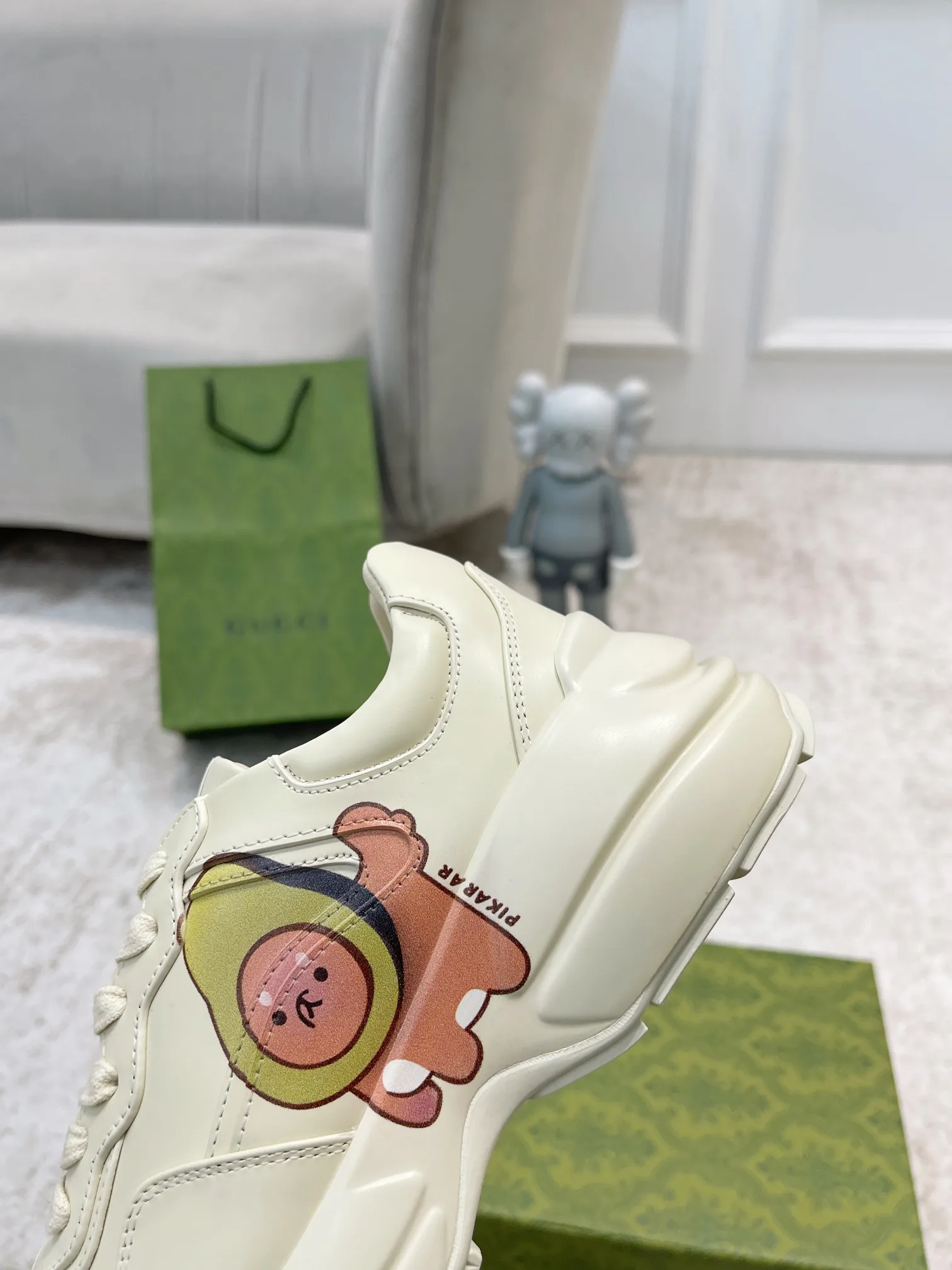 Кроссовки Женские Gucci 375869