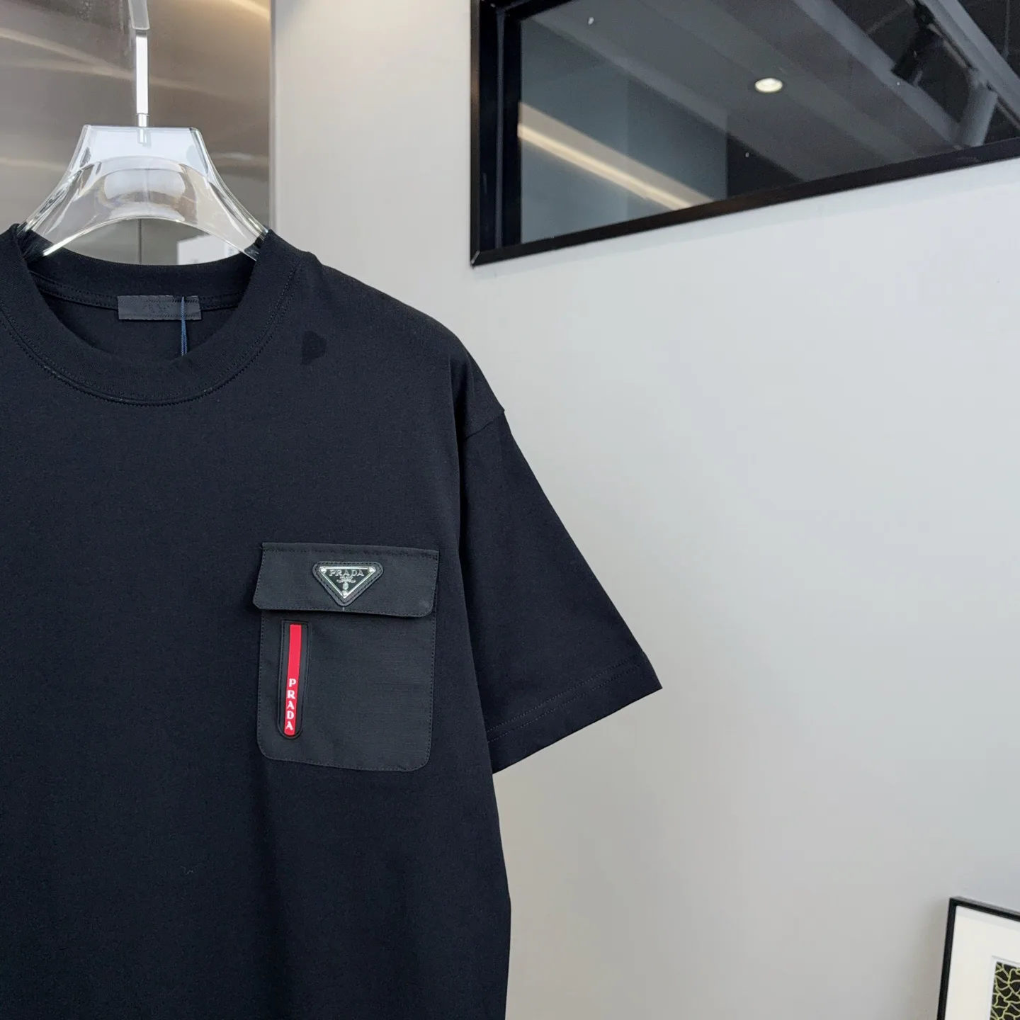 Футболки Женские Prada 11002