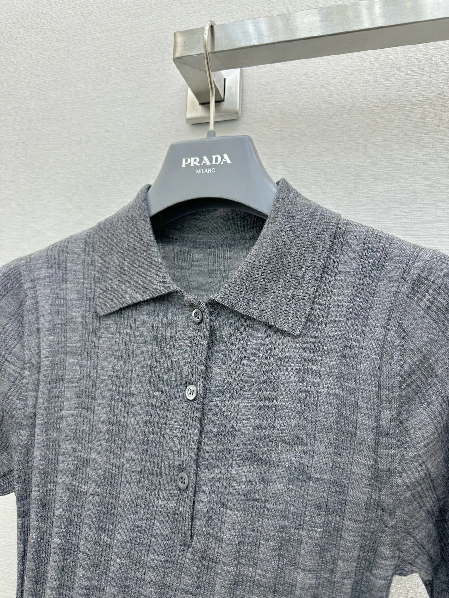 Джемперы И Свитеры Женские Prada 19120825