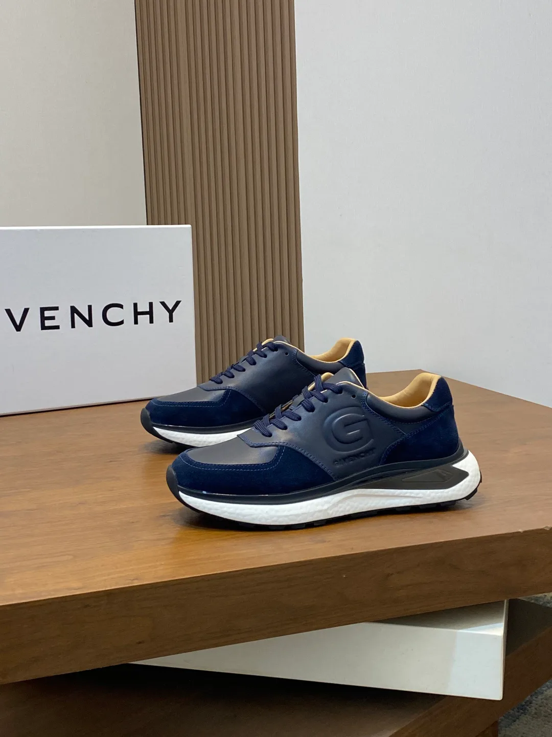 Кроссовки Мужские Givenchy 1570326