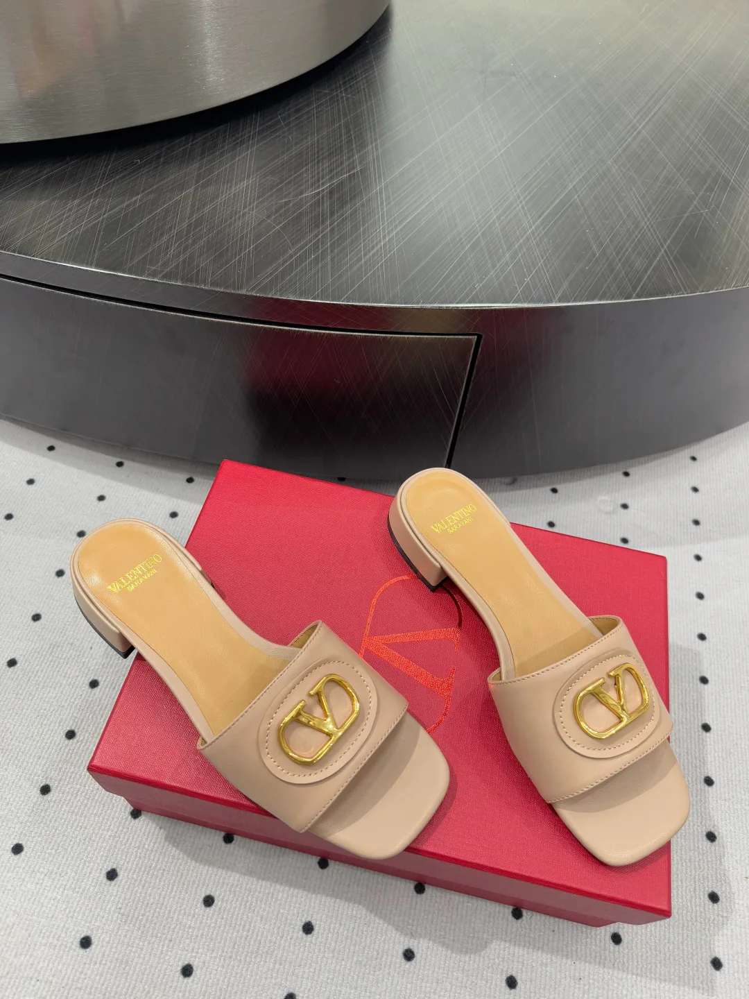 Шлепанцы Женские Valentino 32448
