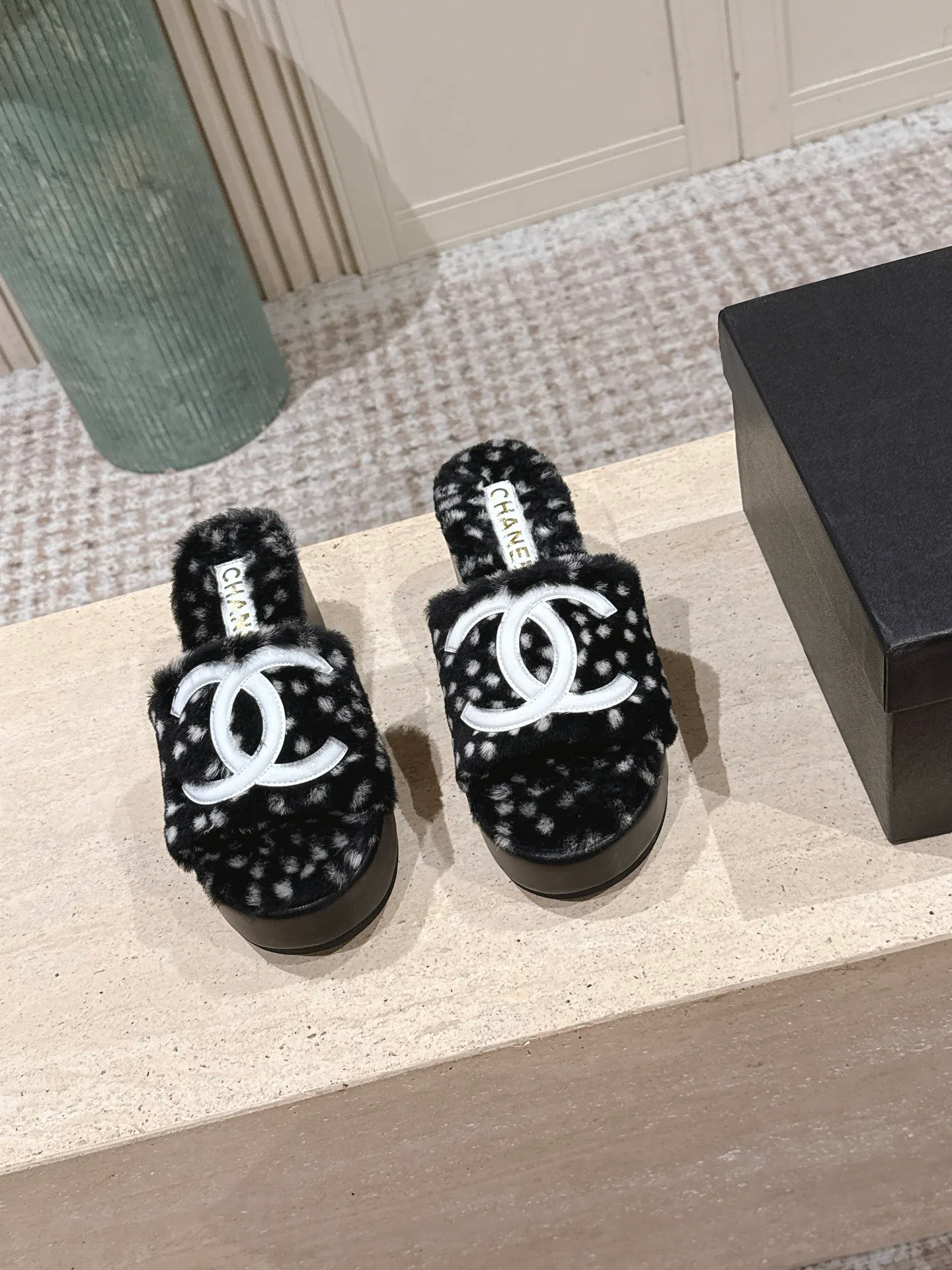 Тапочки Женские Chanel 18851181
