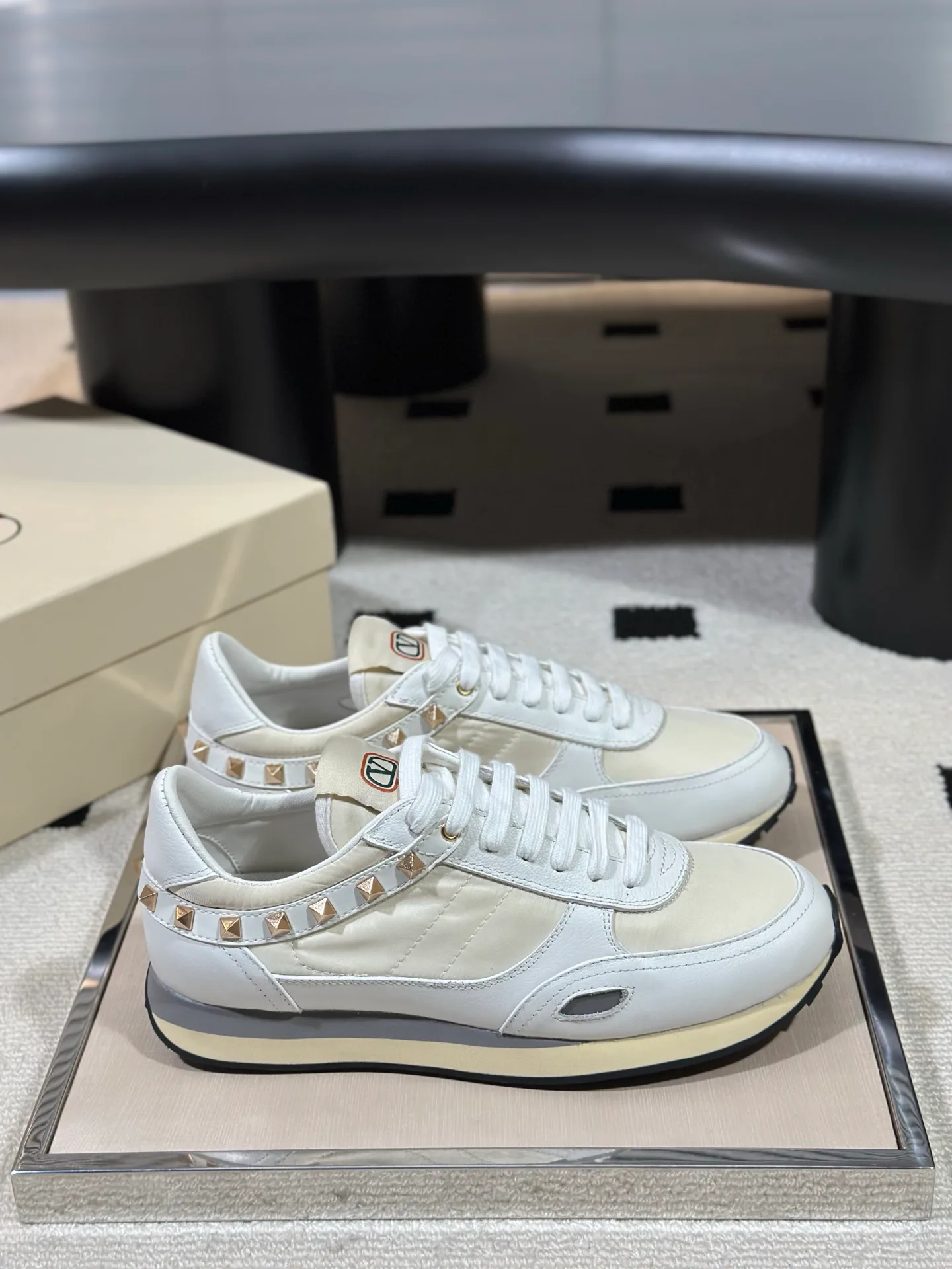Кроссовки Мужские Valentino 17978704