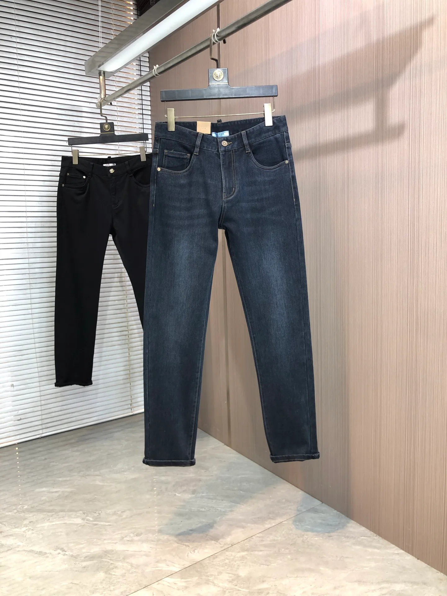 Джинсы Женские Prada 10186896