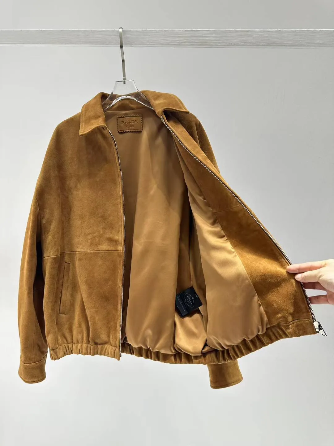 Кожаные Куртки И Дублёнки Женские Prada 13186439